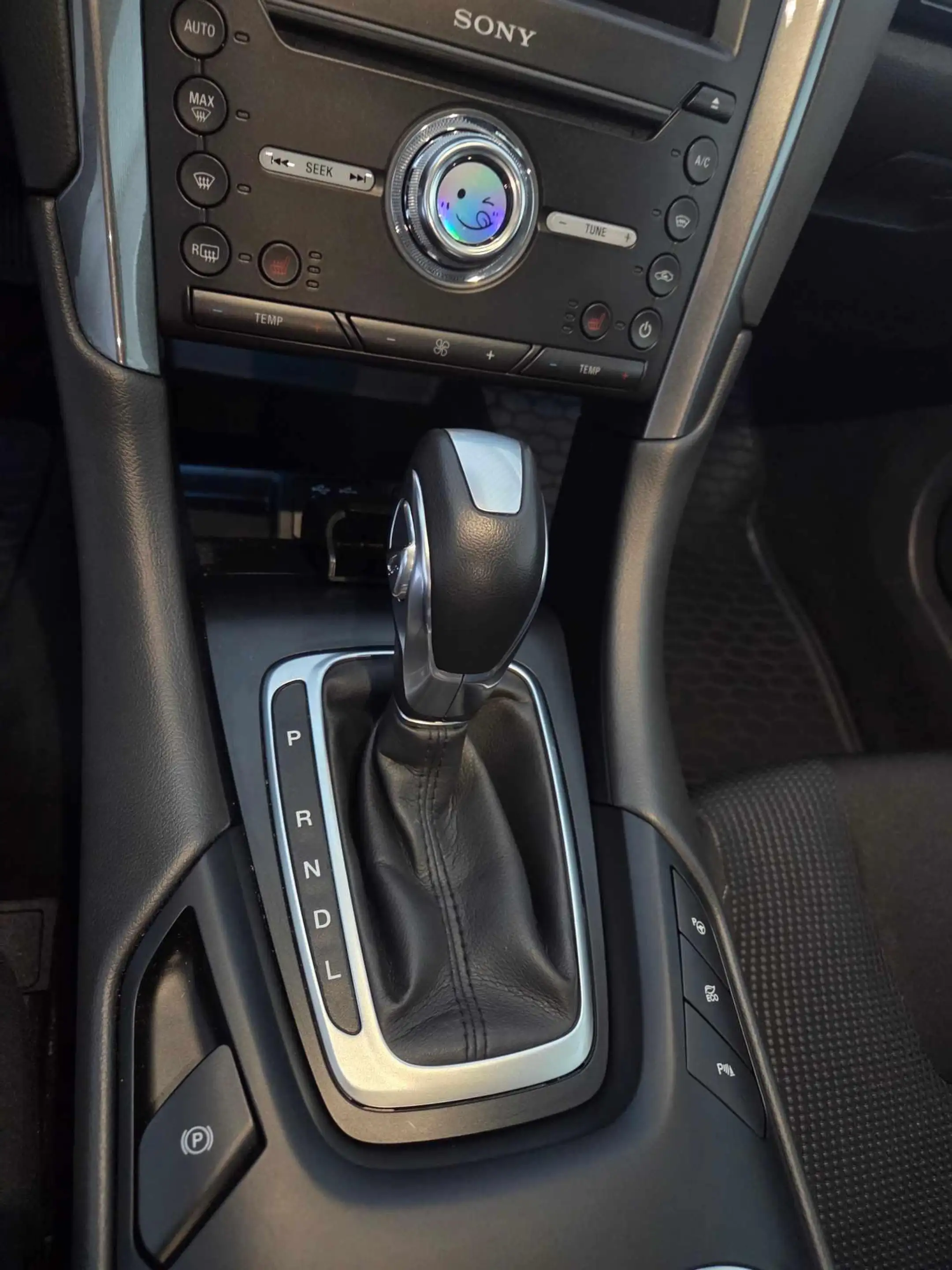 Ford Mondeo Turnier Hybrid Titanium BLIS ACC KAMERA DAB PARKAU — photo 14