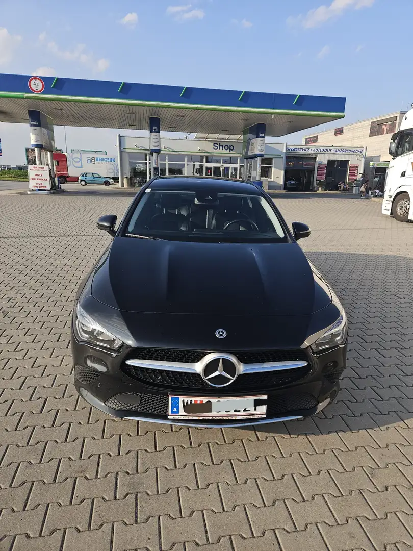 Mercedes-Benz CLA 200 d Shooting Brake Aut. Weiß - 1