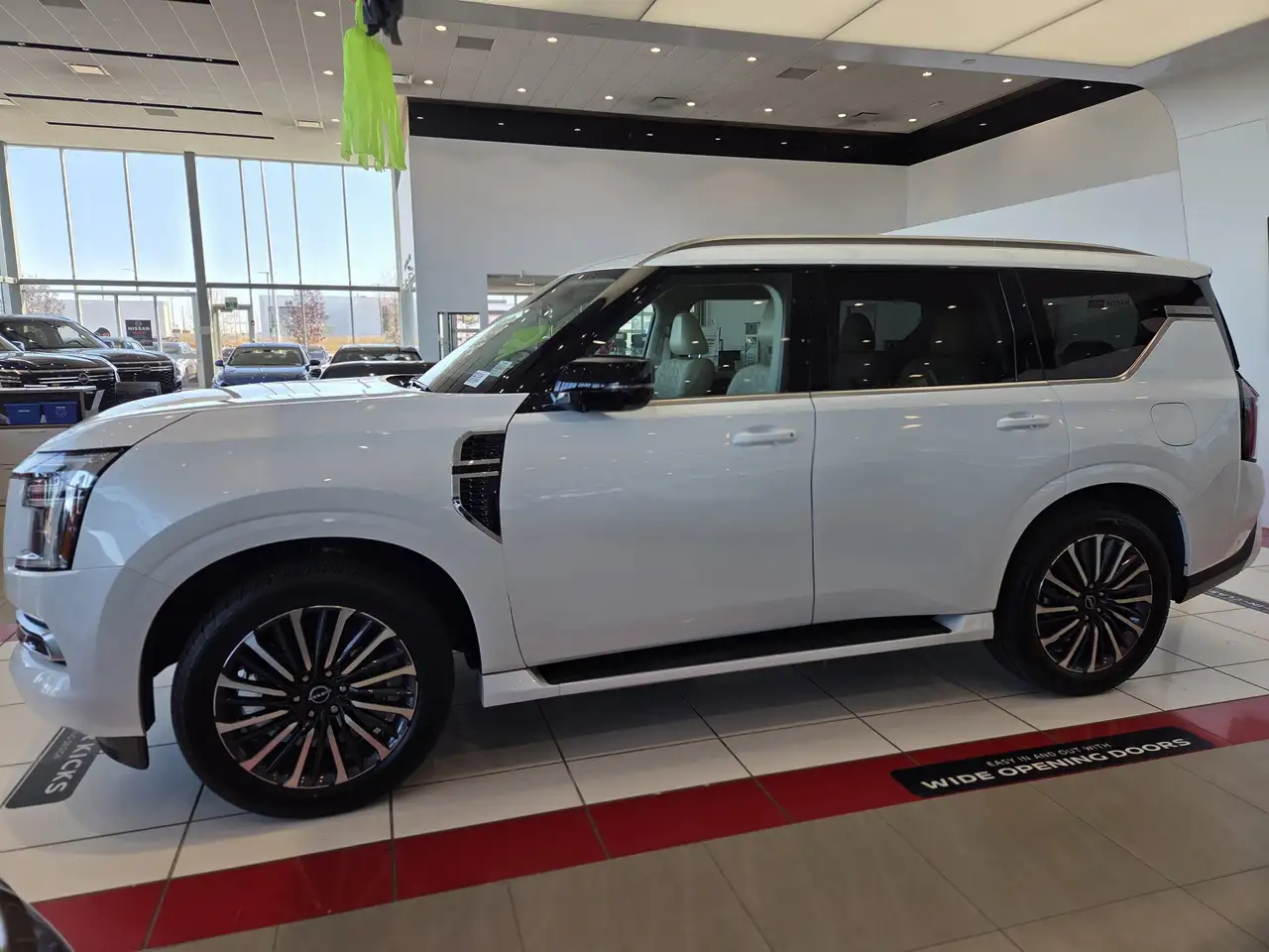 Nissan Armada снимка Nissan Armada