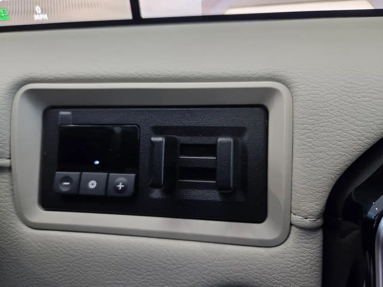 Nissan Armada снимка Nissan Armada