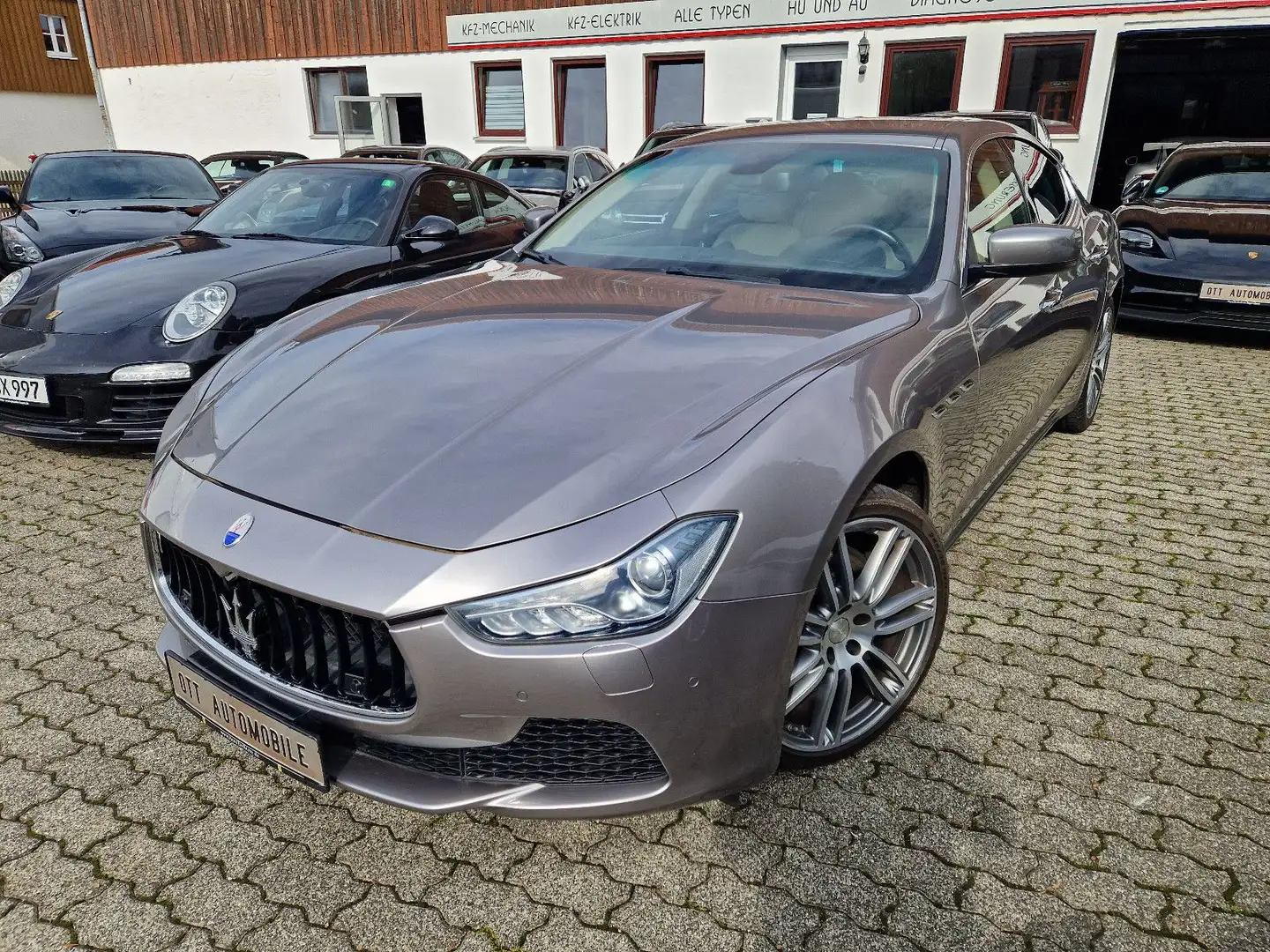 Maserati Ghibli S Q4 "Langstreckenfahrzeug" Service neu ! Grijs - 1