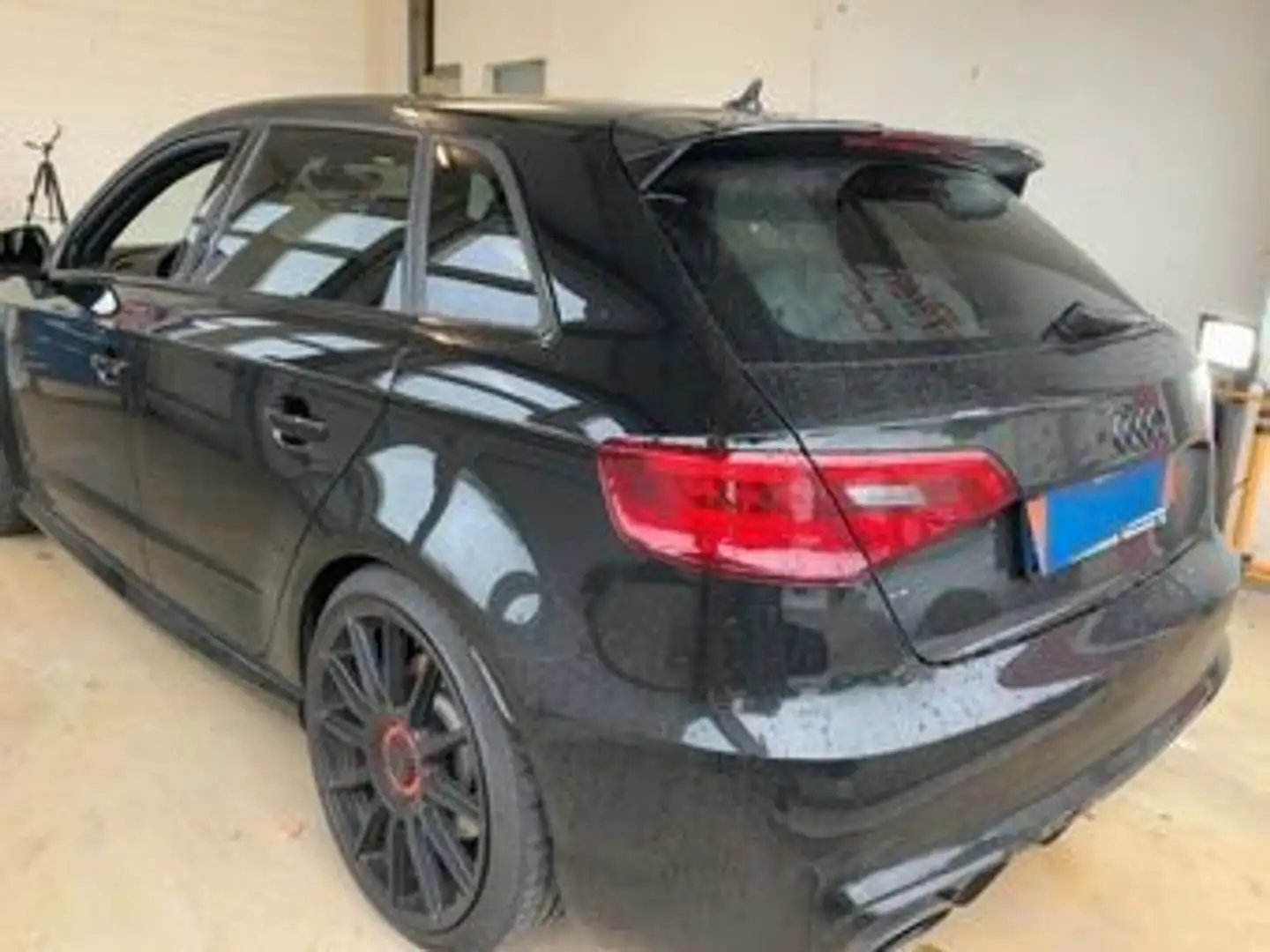 Audi RS3 RS 3 Sportback 2.5 TFSI quattro+LED+DCC+Navi Schwarz - 2