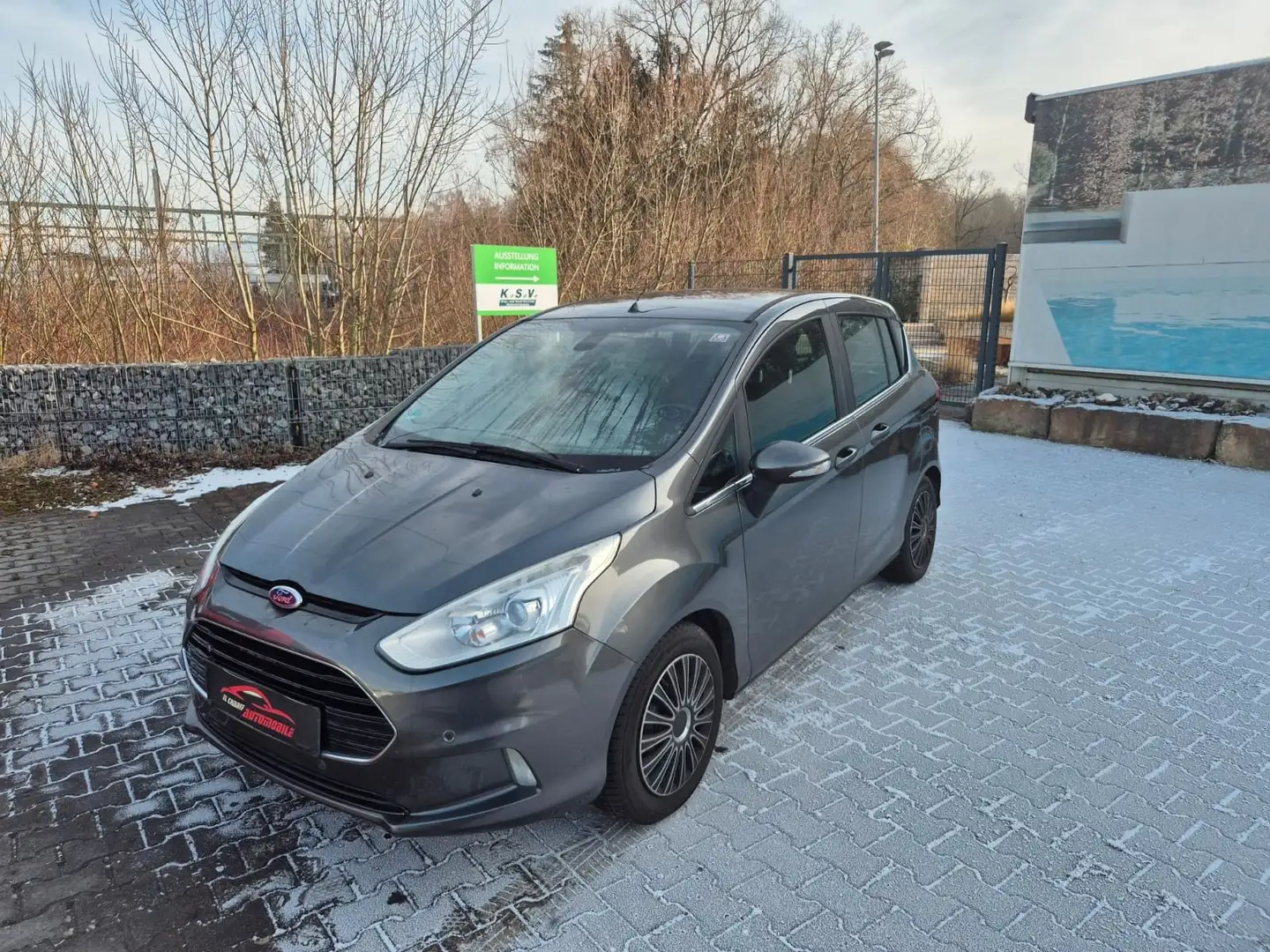 Ford B-Max B-MAX Titanium Grau - 2