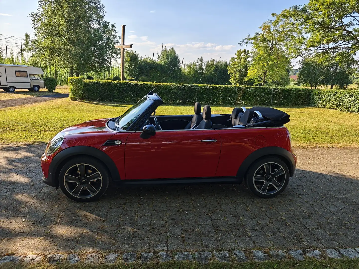 MINI Cooper Cabrio Red - 2