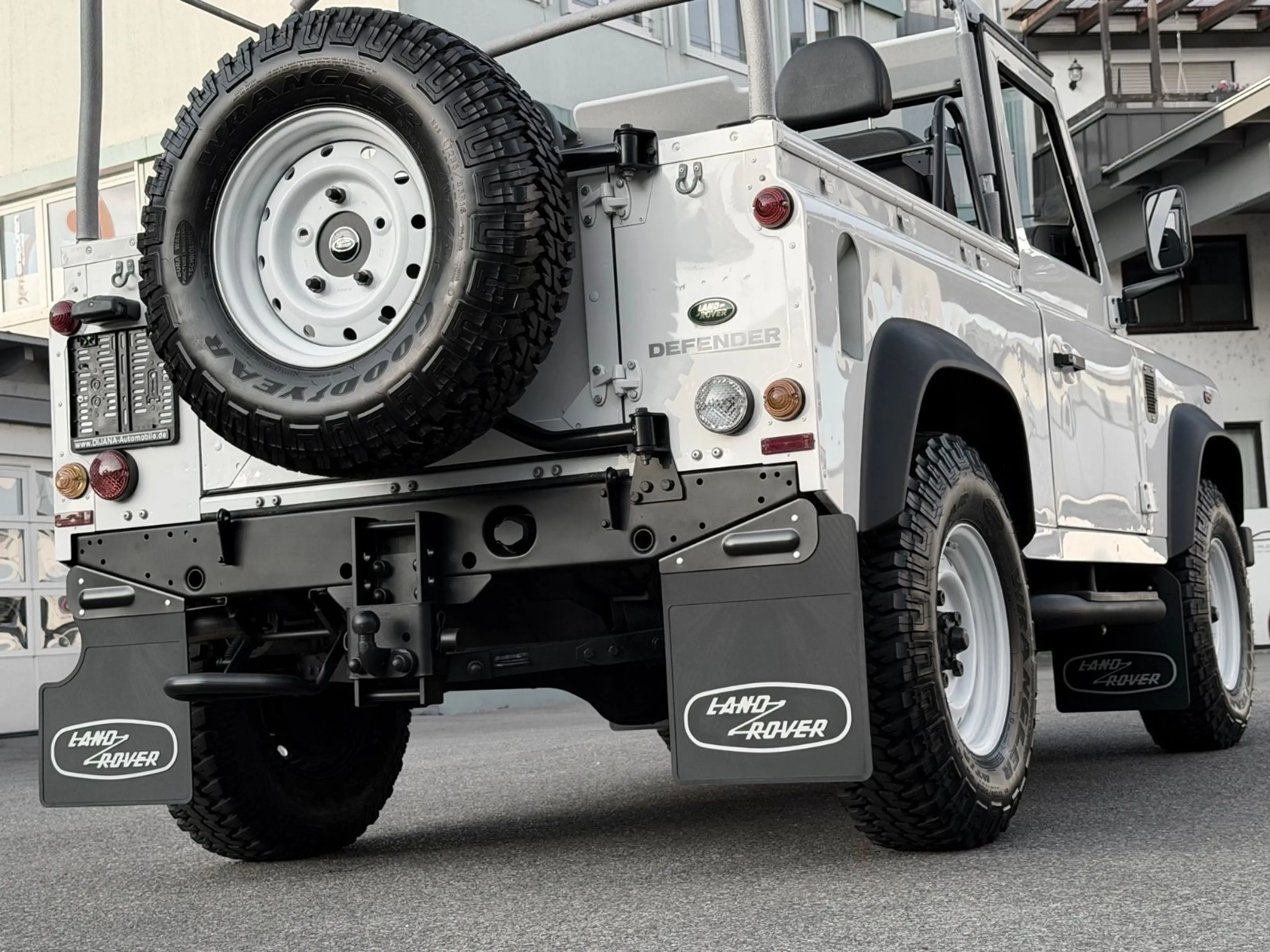 Land Rover Defender 90 E Soft Top 1Hd Unfallfrei NEUWERTIG! — photo 7