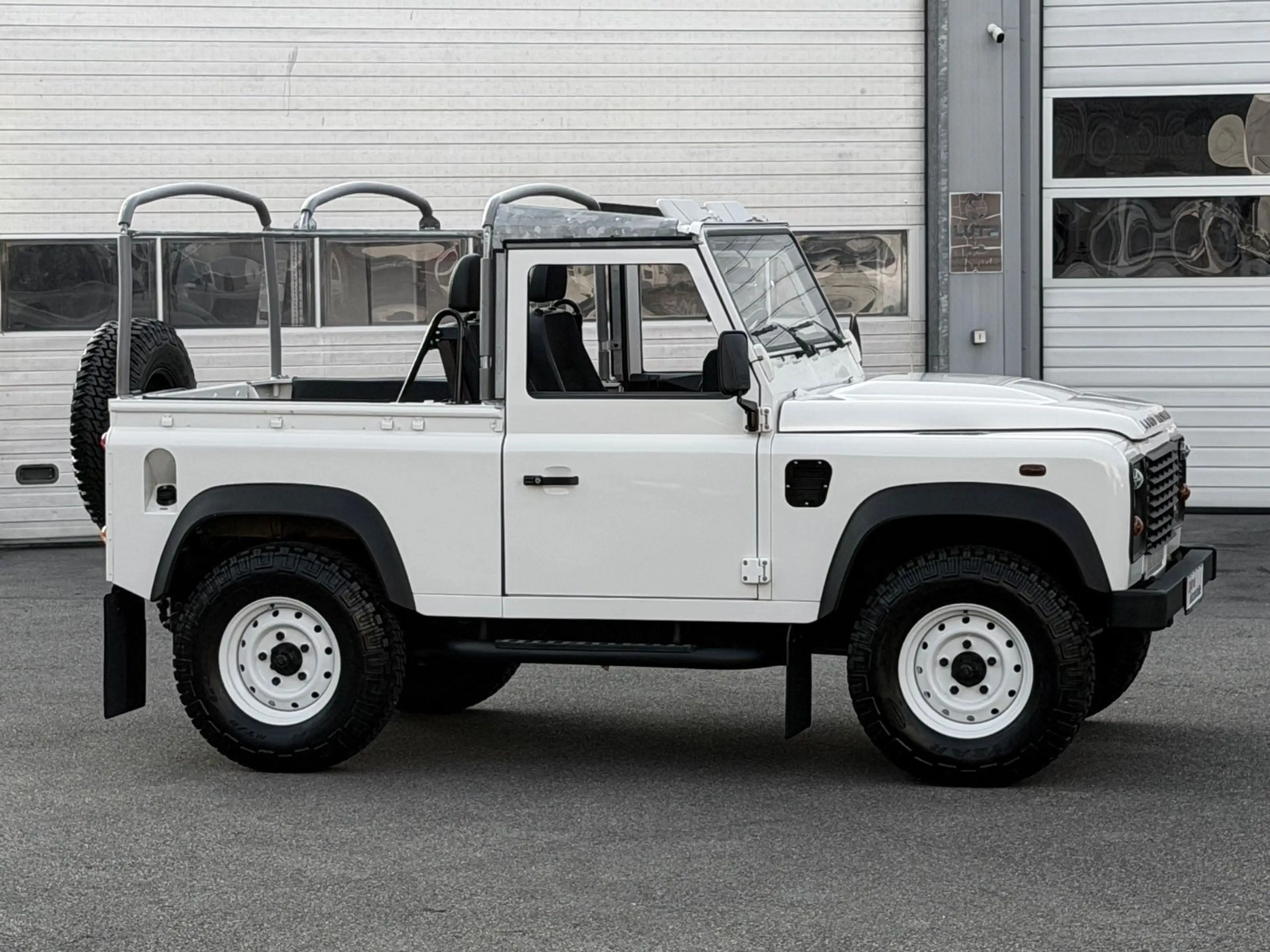 Land Rover Defender 90 E Soft Top 1Hd Unfallfrei NEUWERTIG! — photo 8