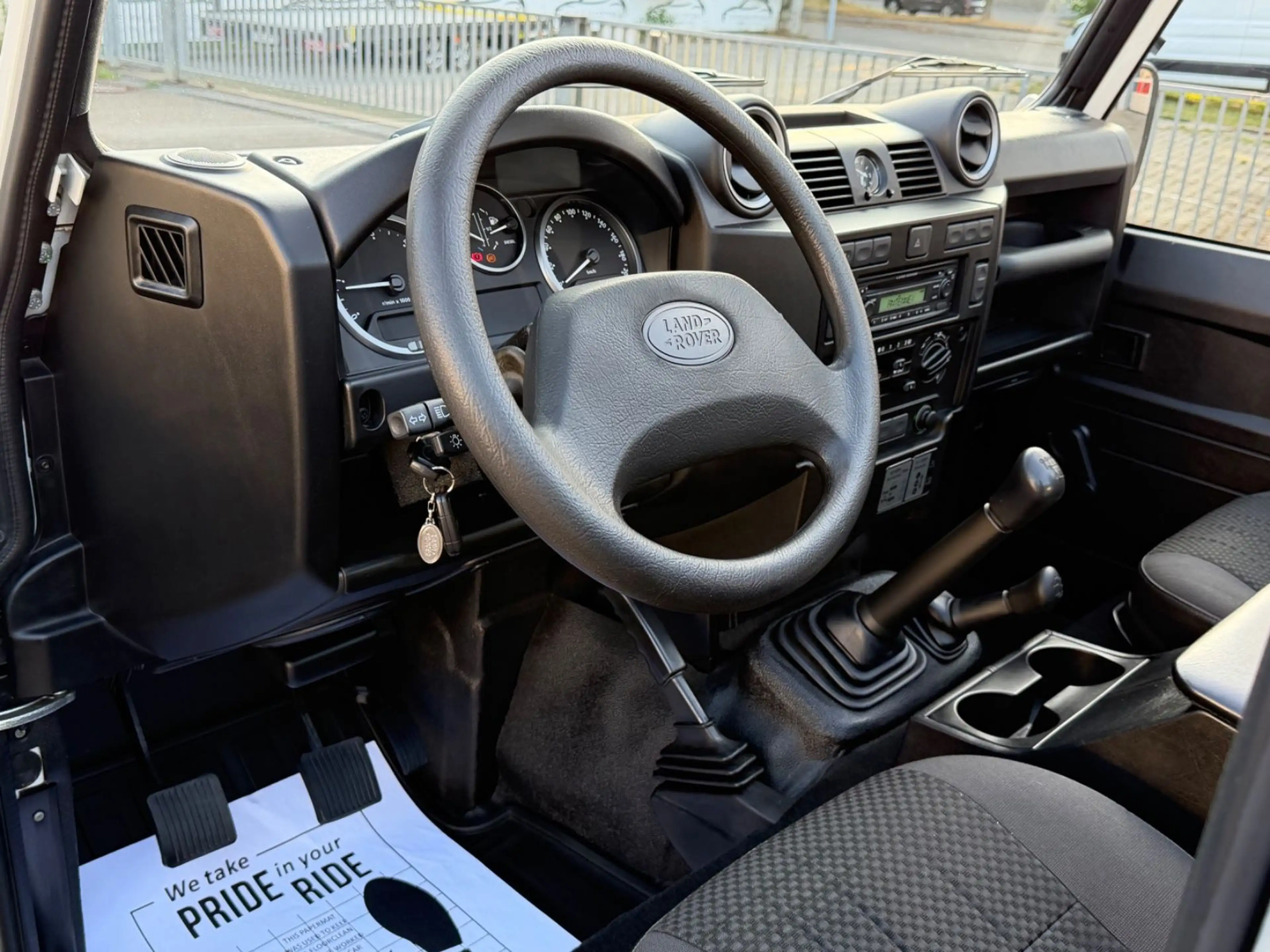 Land Rover Defender 90 E Soft Top 1Hd Unfallfrei NEUWERTIG! — photo 13