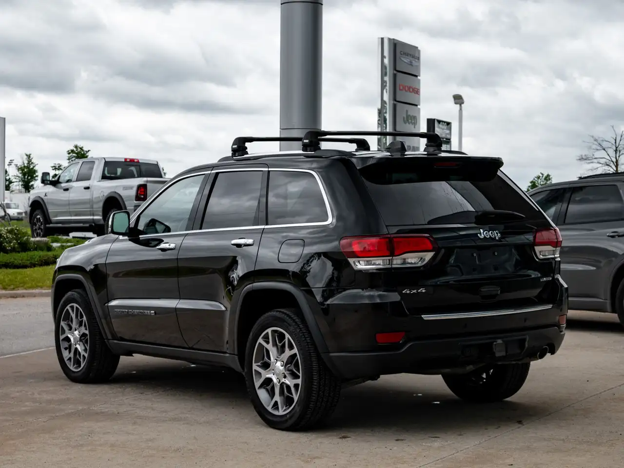 Jeep Grand Cherokee снимка Jeep Grand Cherokee