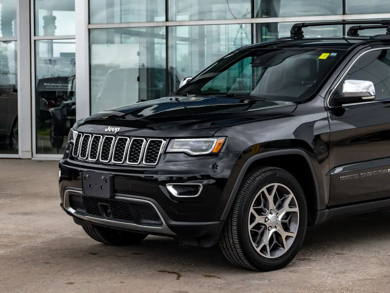 Jeep Grand Cherokee снимка Jeep Grand Cherokee