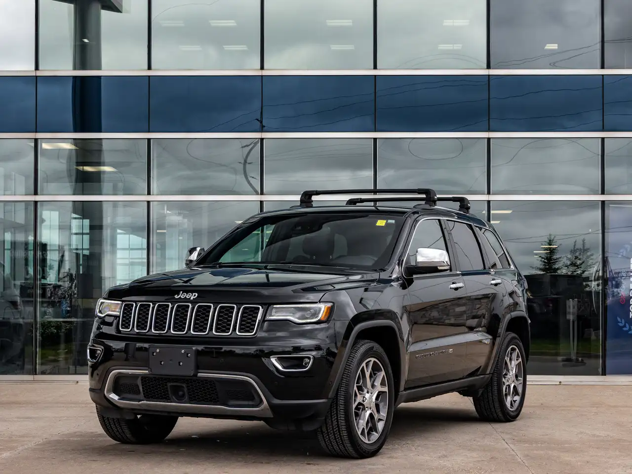Jeep Grand Cherokee снимка Jeep Grand Cherokee