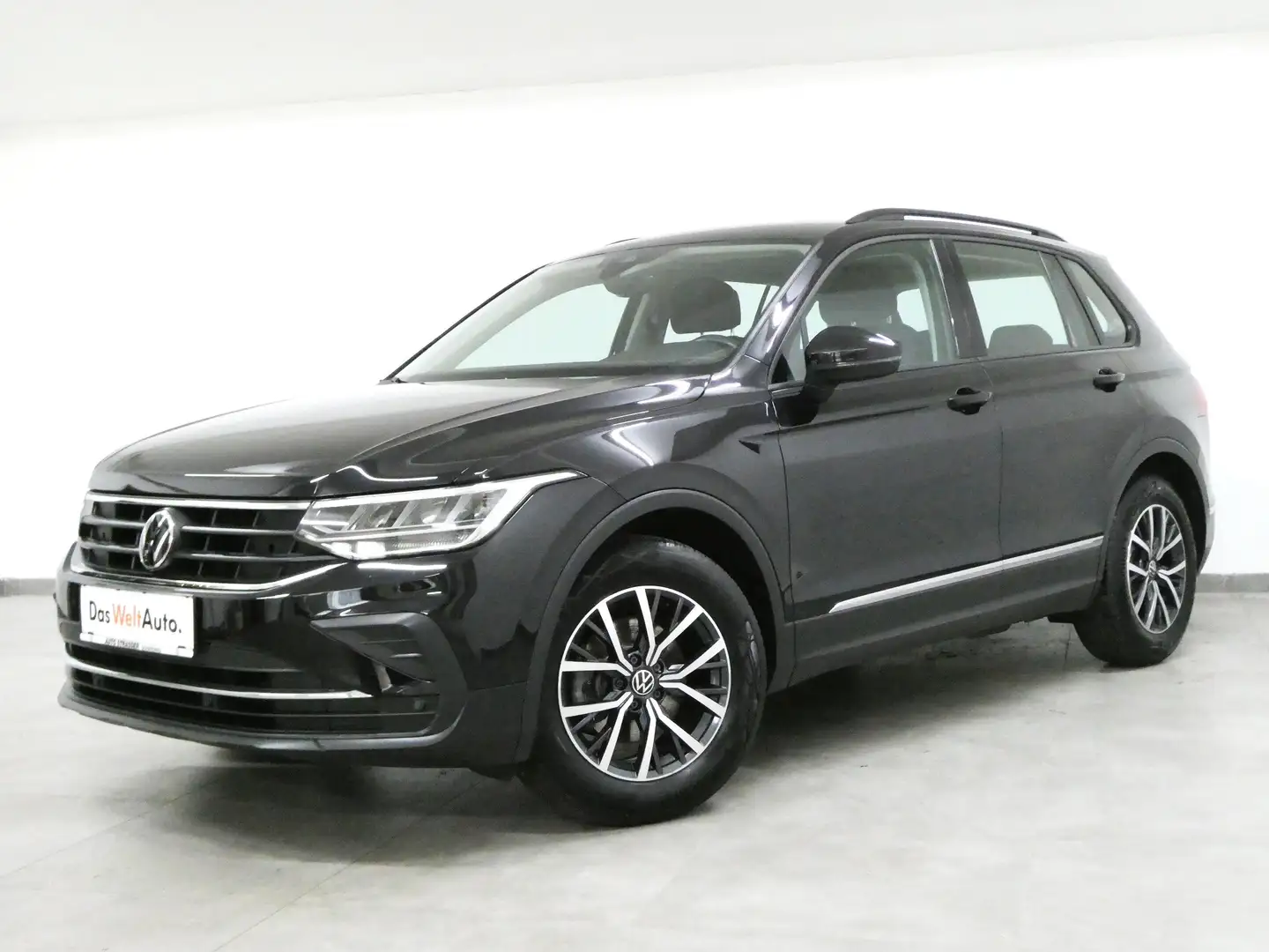 Volkswagen Tiguan 2,0TDI Life LED Navi Ahk ACC Shz Front/LightAssist Negro - 1