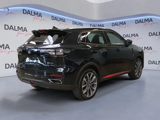 DR Automobiles DR6 view 5