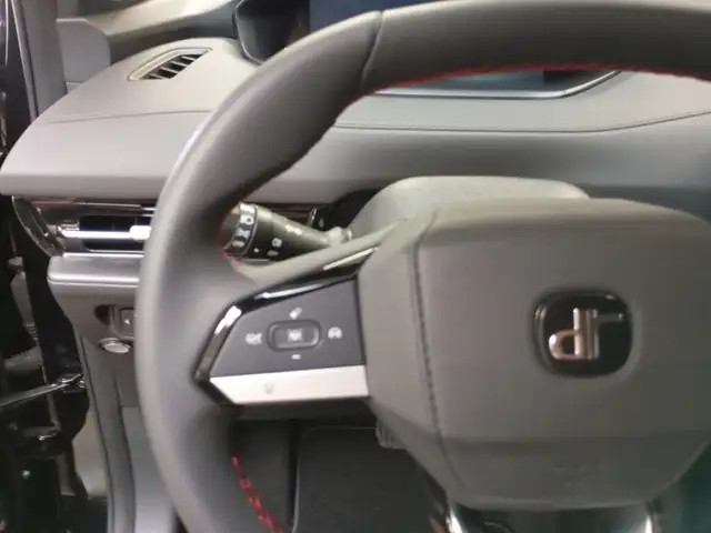 DR Automobiles DR6 view 14