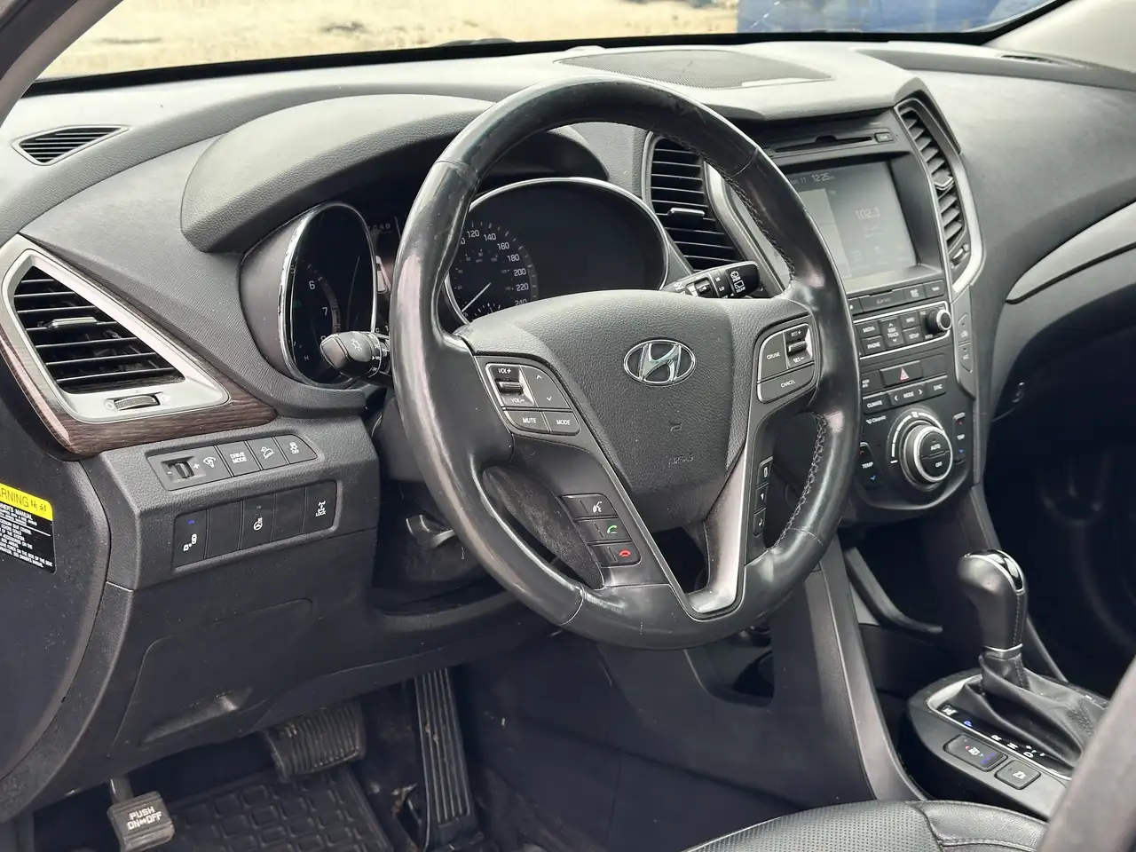 Hyundai SANTA FE photo Hyundai SANTA FE