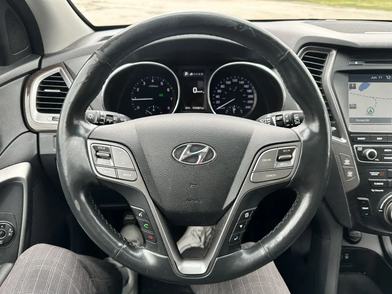Hyundai SANTA FE photo Hyundai SANTA FE