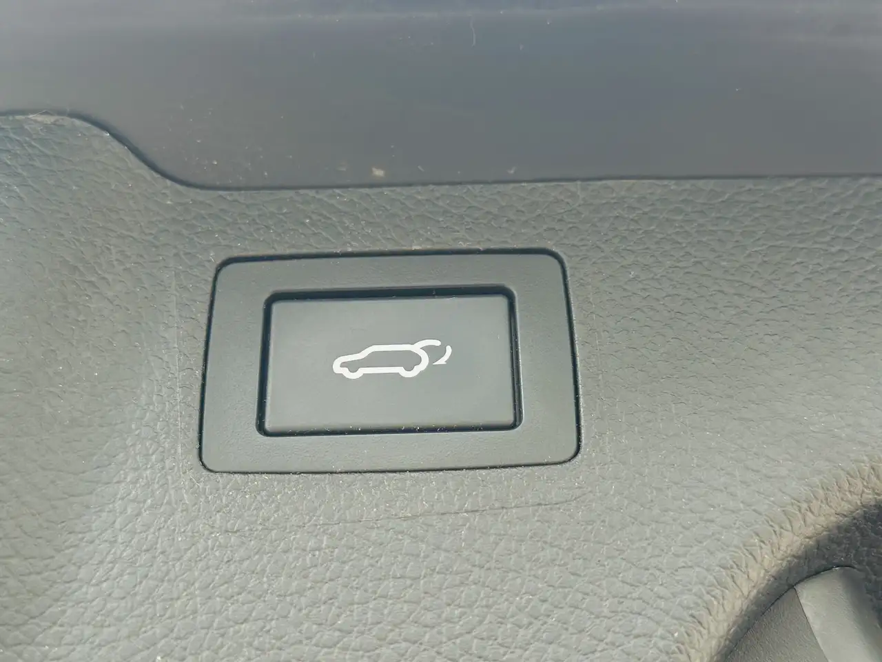 Hyundai SANTA FE photo Hyundai SANTA FE