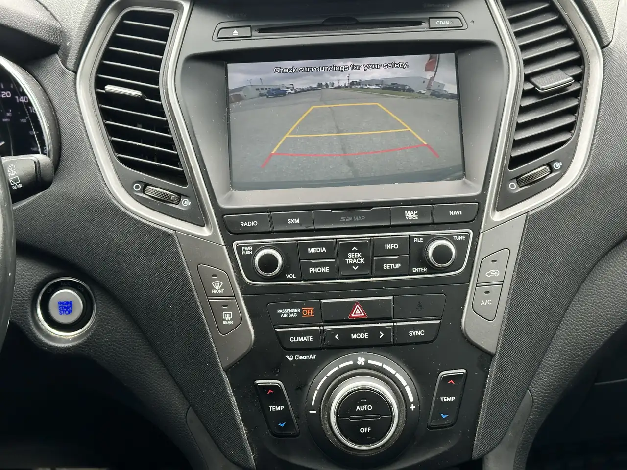 Hyundai SANTA FE photo Hyundai SANTA FE