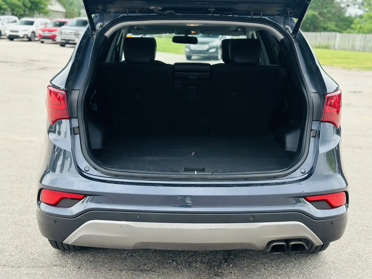 Hyundai SANTA FE photo Hyundai SANTA FE