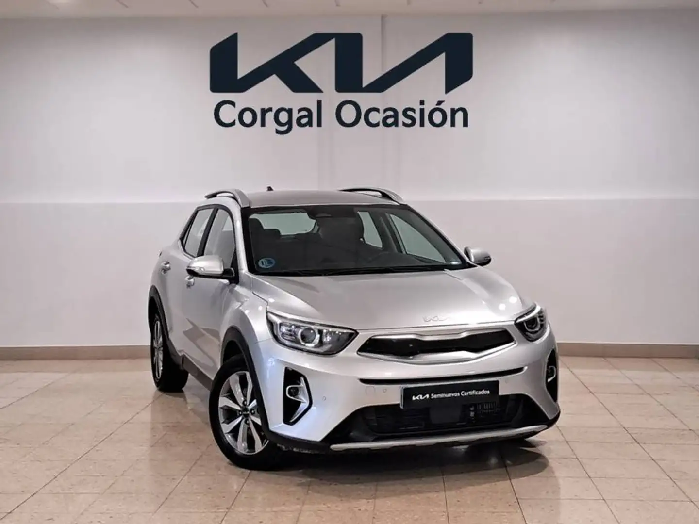 Kia Stonic 1.0 T-GDi MHEV Drive 100 Plateado - 1