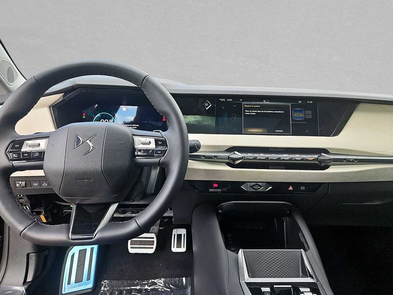 DS Automobiles DS 4 DS N°4 E-Tense JULES VERNE Alcantara — photo 9