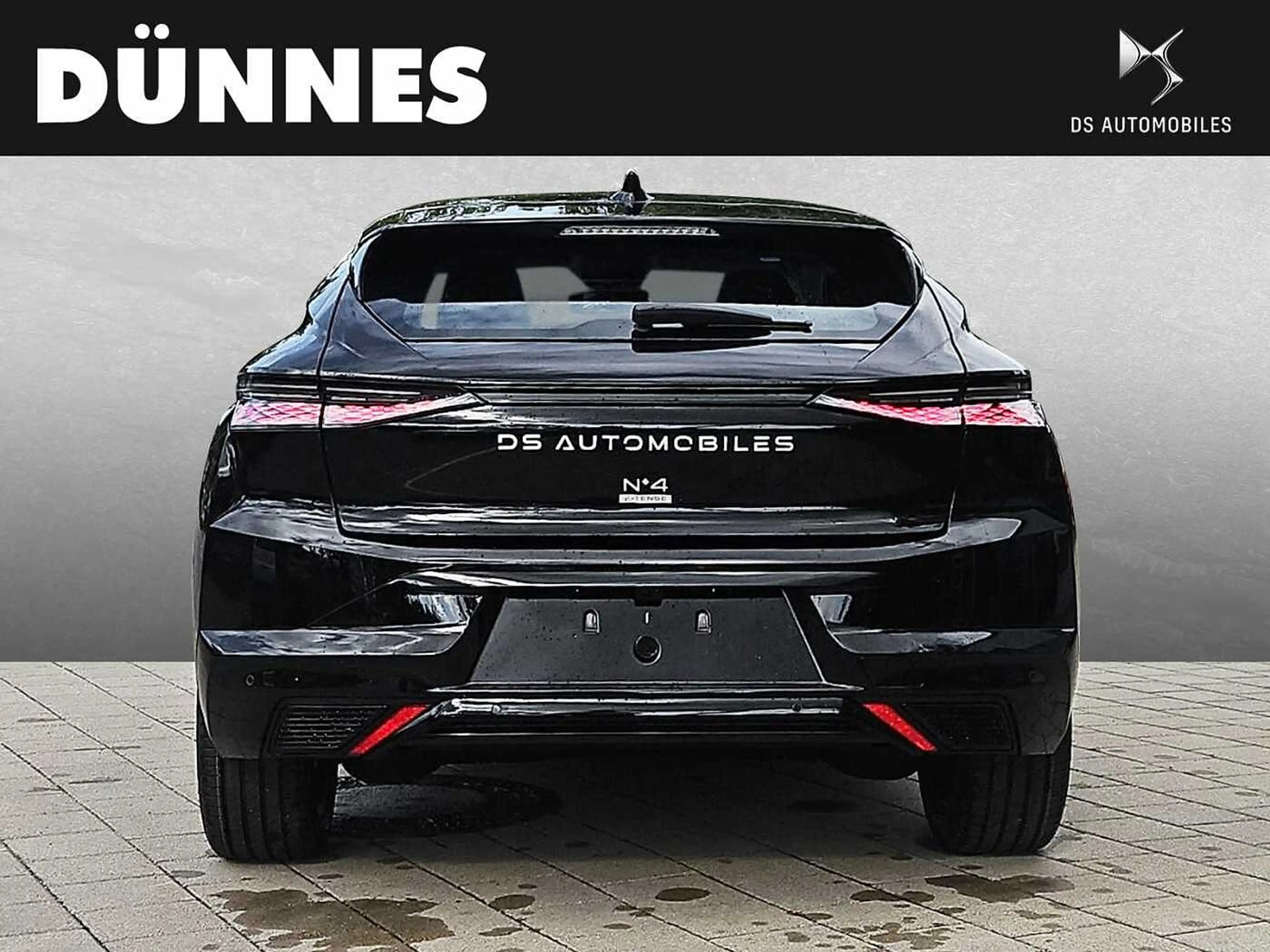 DS Automobiles DS 4 DS N°4 E-Tense JULES VERNE Alcantara — photo 4