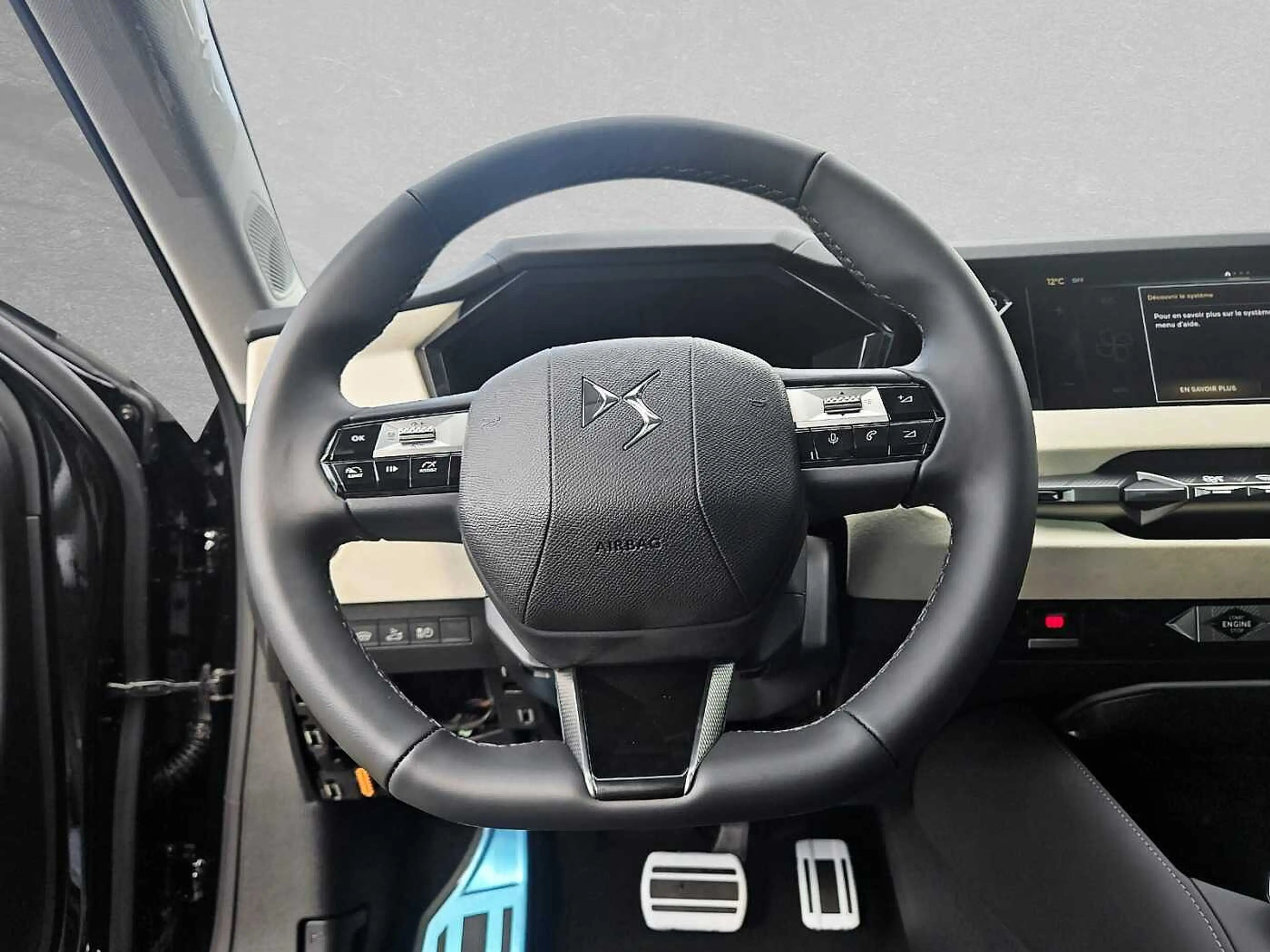 DS Automobiles DS 4 DS N°4 E-Tense JULES VERNE Alcantara — photo 12