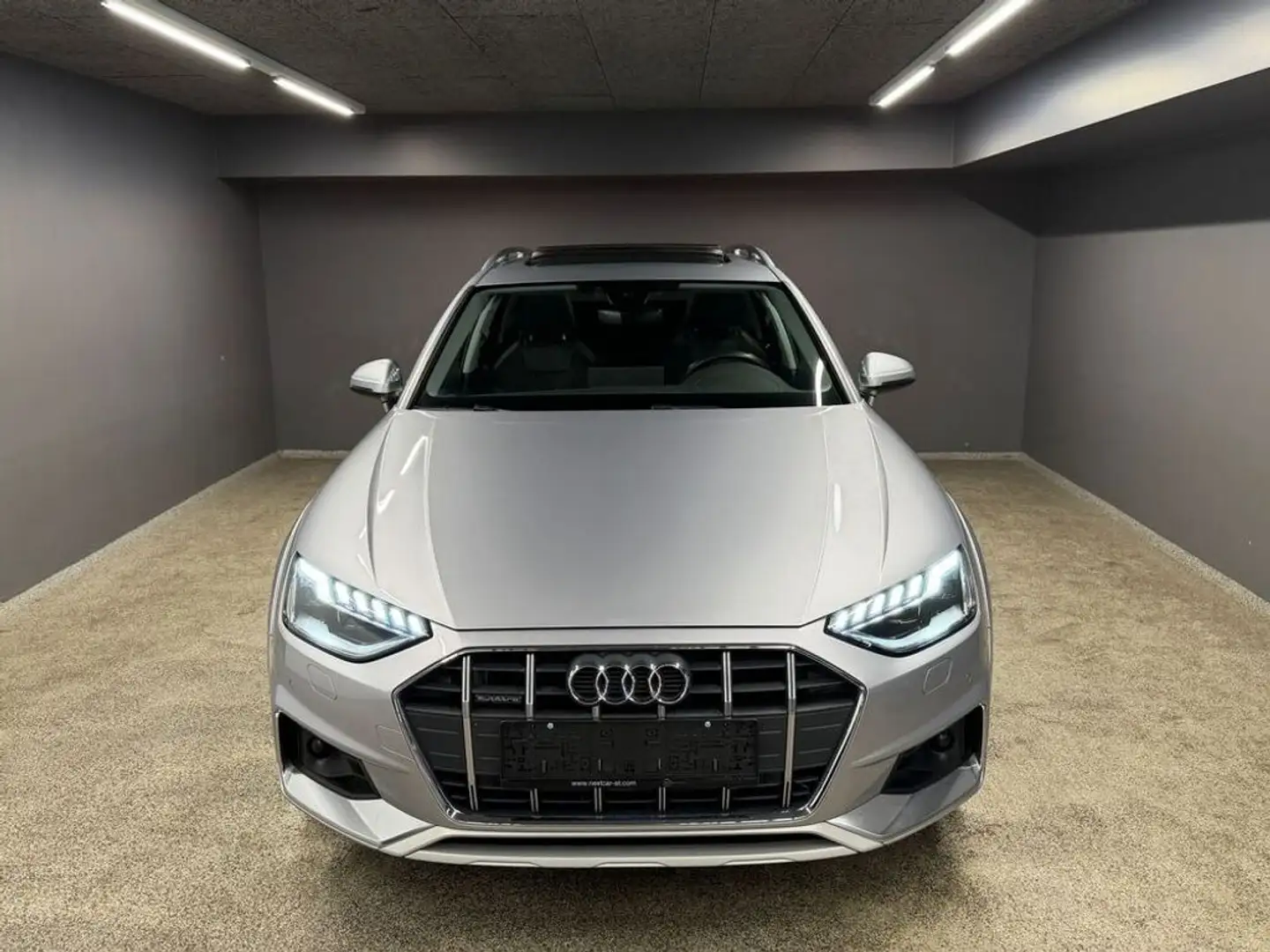 Audi A4 allroad 40 TDI quattro Silber - 2