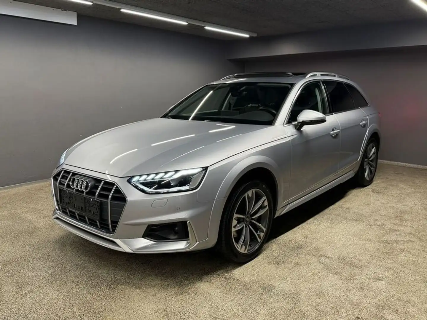 Audi A4 allroad 40 TDI quattro Silber - 1