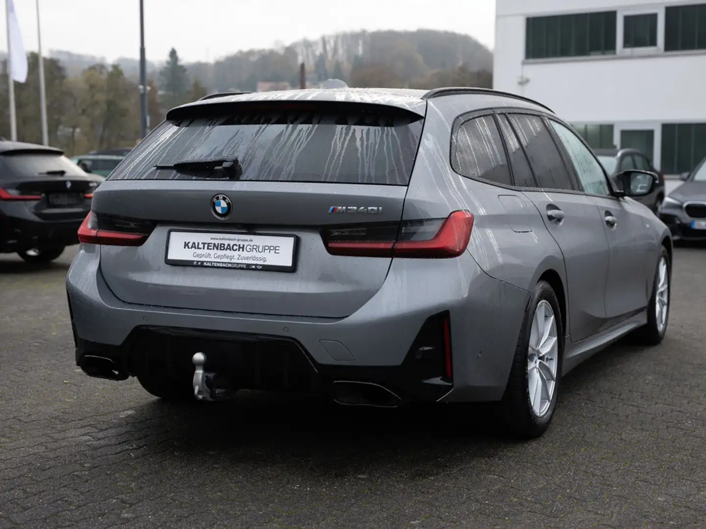 BMW 340 Mi Touring xDrive PANO AHK LED HUD NAVI Grau - 2