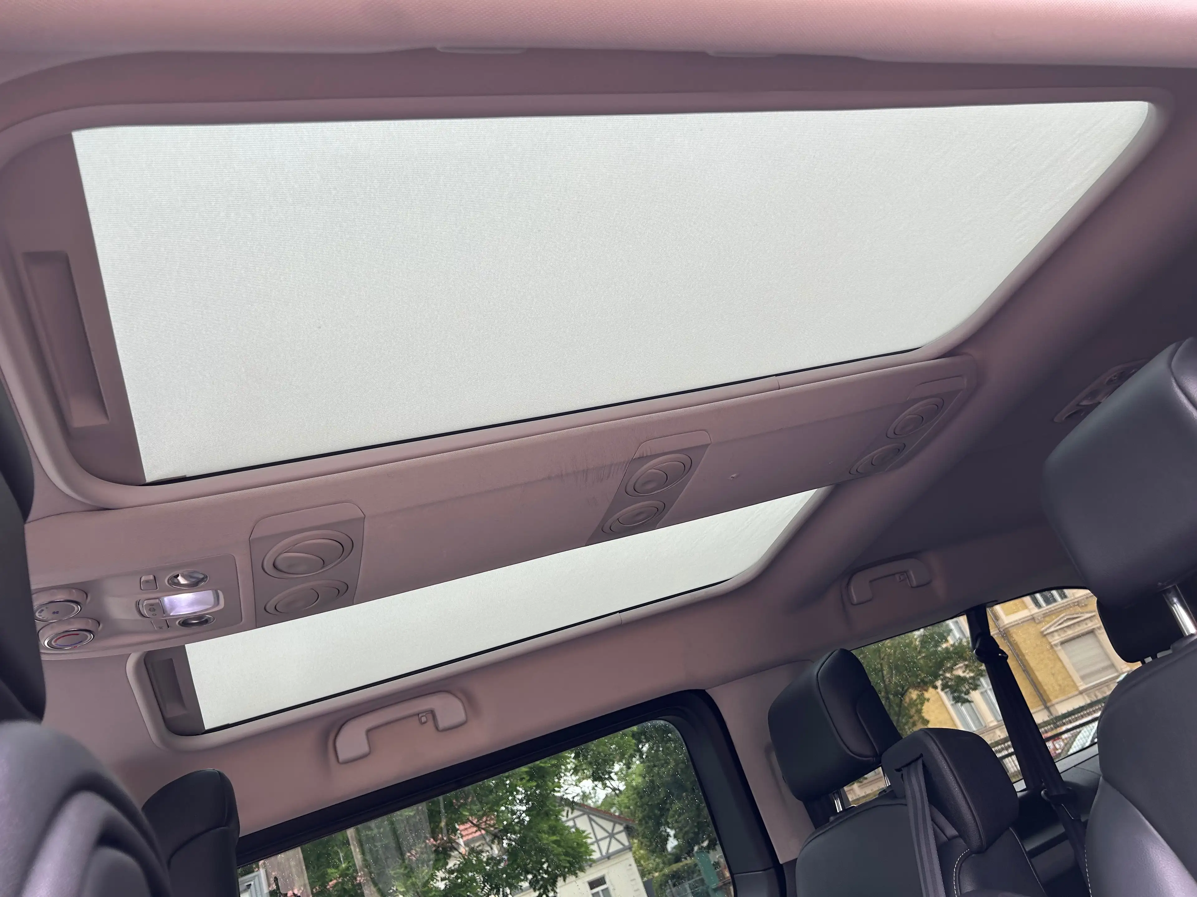 Peugeot Traveller Traveller L2 2.0 BlueHDi 180 EAT6 Allure — photo 10