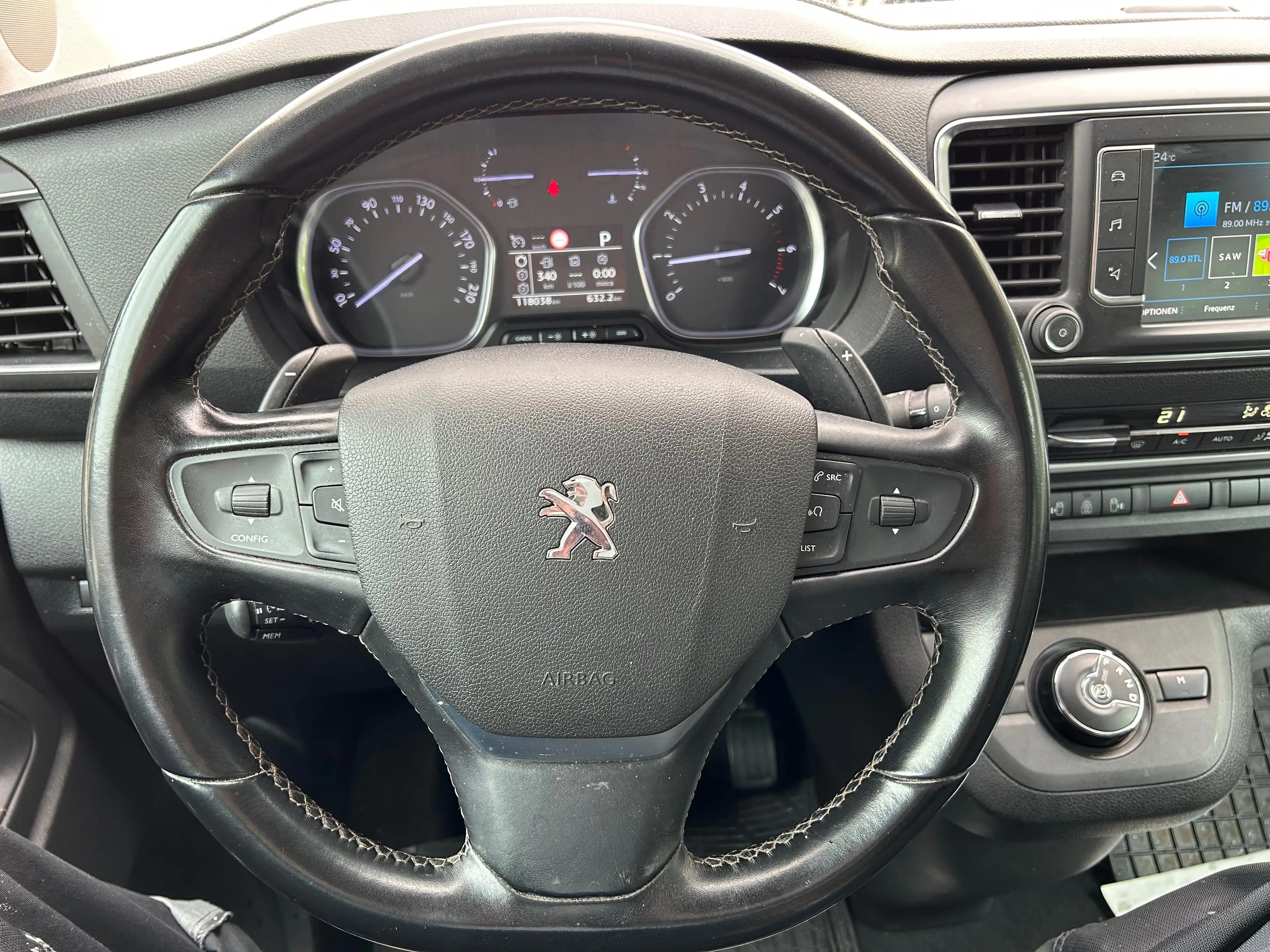 Peugeot Traveller Traveller L2 2.0 BlueHDi 180 EAT6 Allure — photo 8