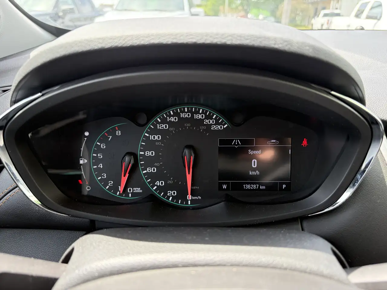 Chevrolet Trax снимка Chevrolet Trax