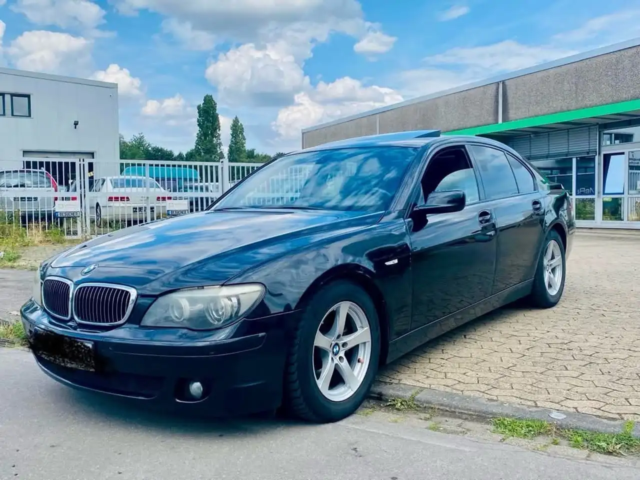 BMW 730