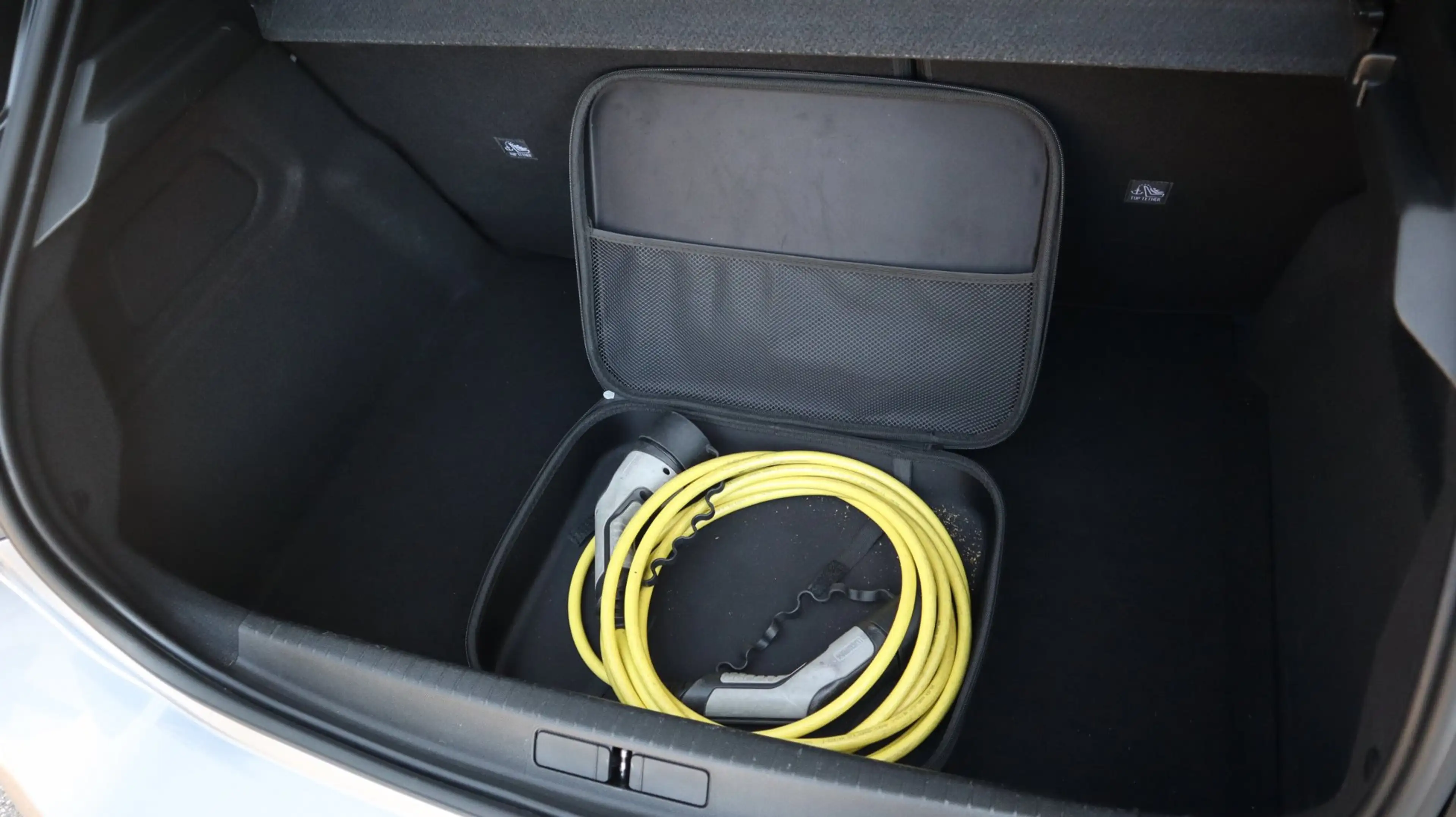 Opel Corsa-e GS Line 50 kWh SOH92% CarPlay LED Virtual cockpit — photo 12