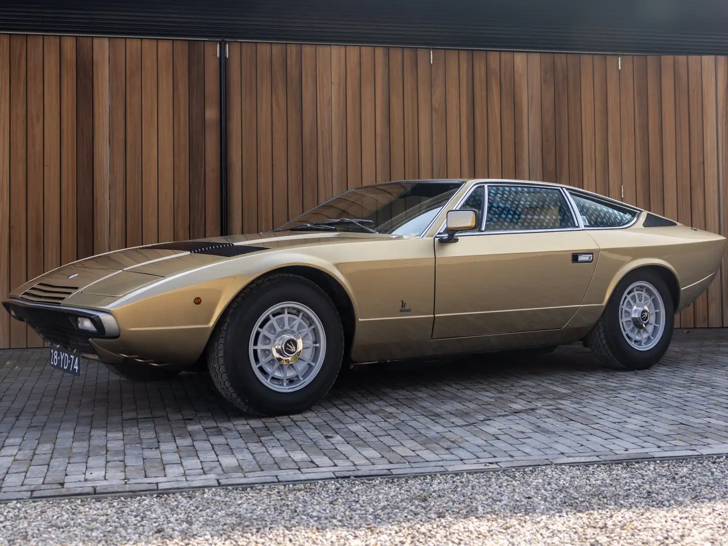Maserati Khamsin Золотистый - 1