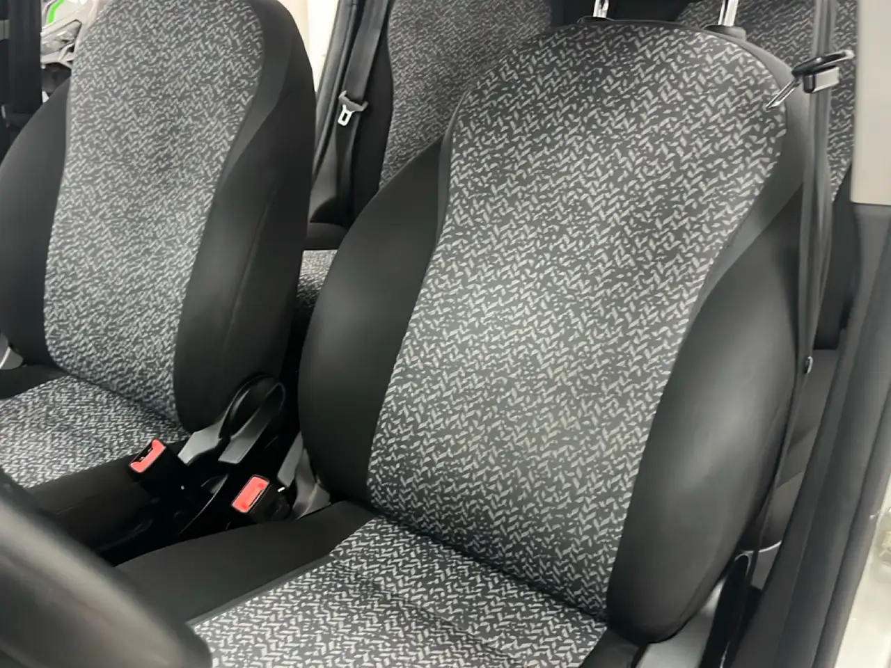 Lancia Ypsilon 2022 — фото 11
