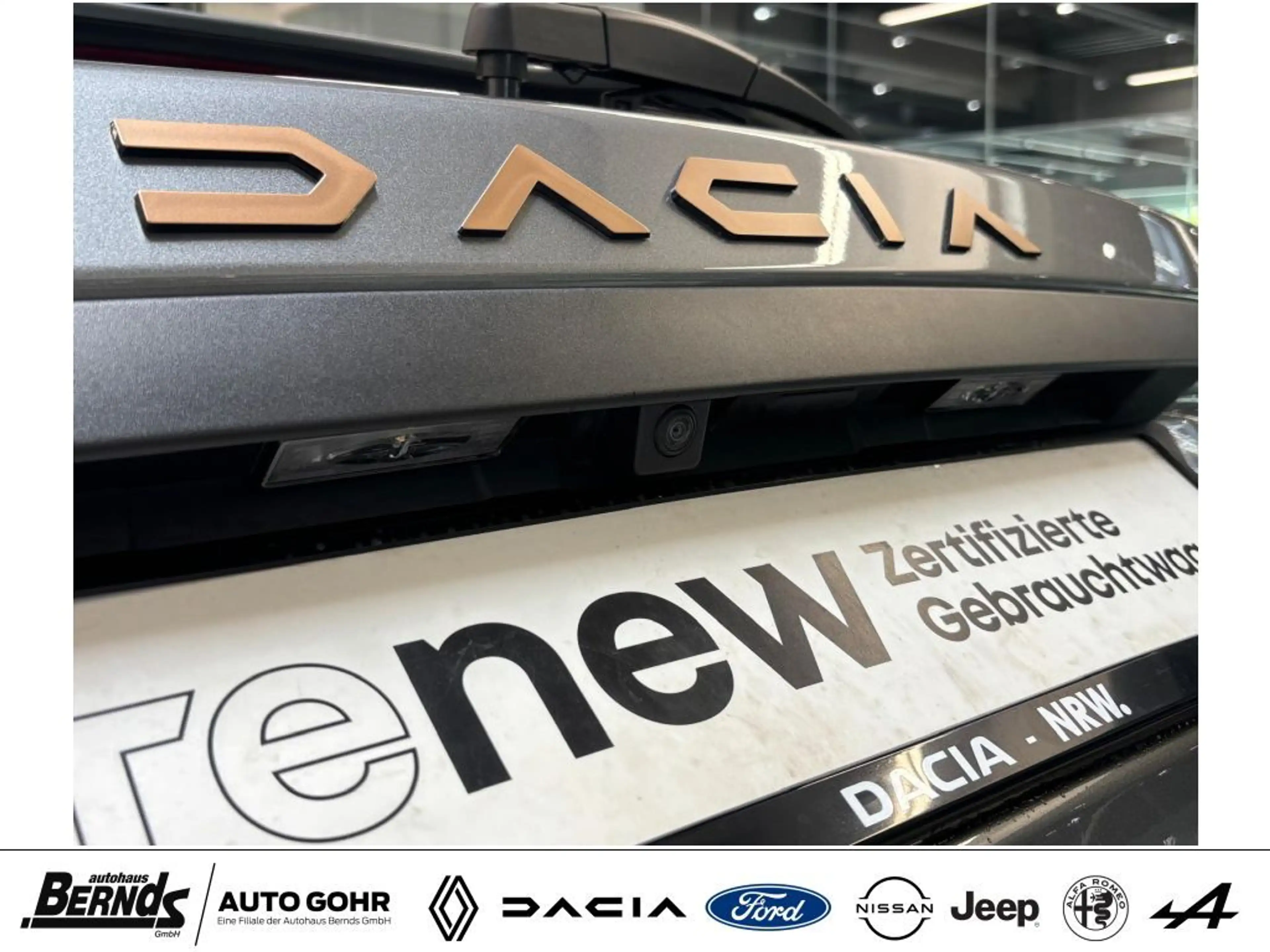 Dacia Duster Hyb.140 Extr. + Kamera Navi HiFi Winter-P. Temp. — photo 7