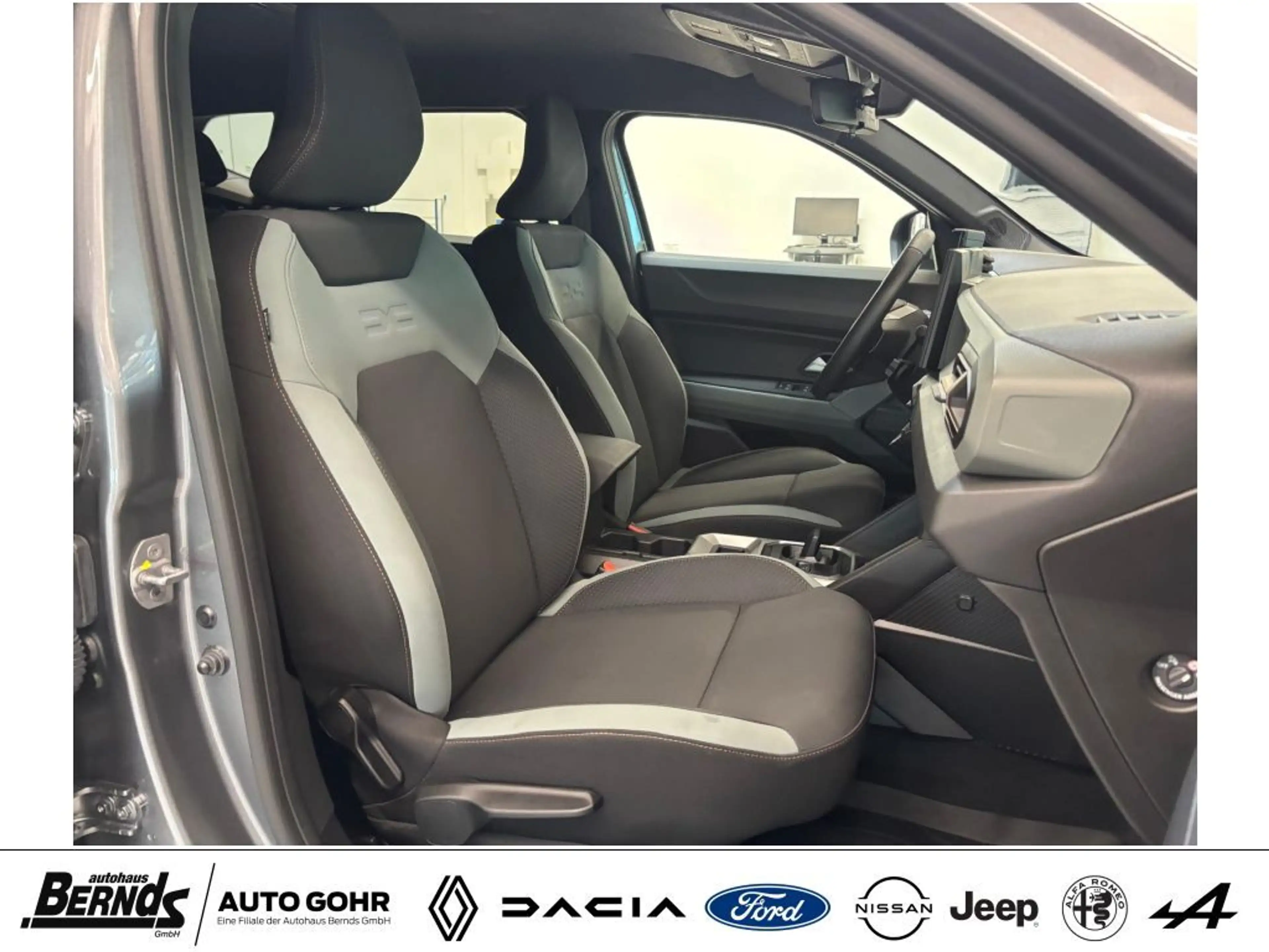 Dacia Duster Hyb.140 Extr. + Kamera Navi HiFi Winter-P. Temp. — photo 3