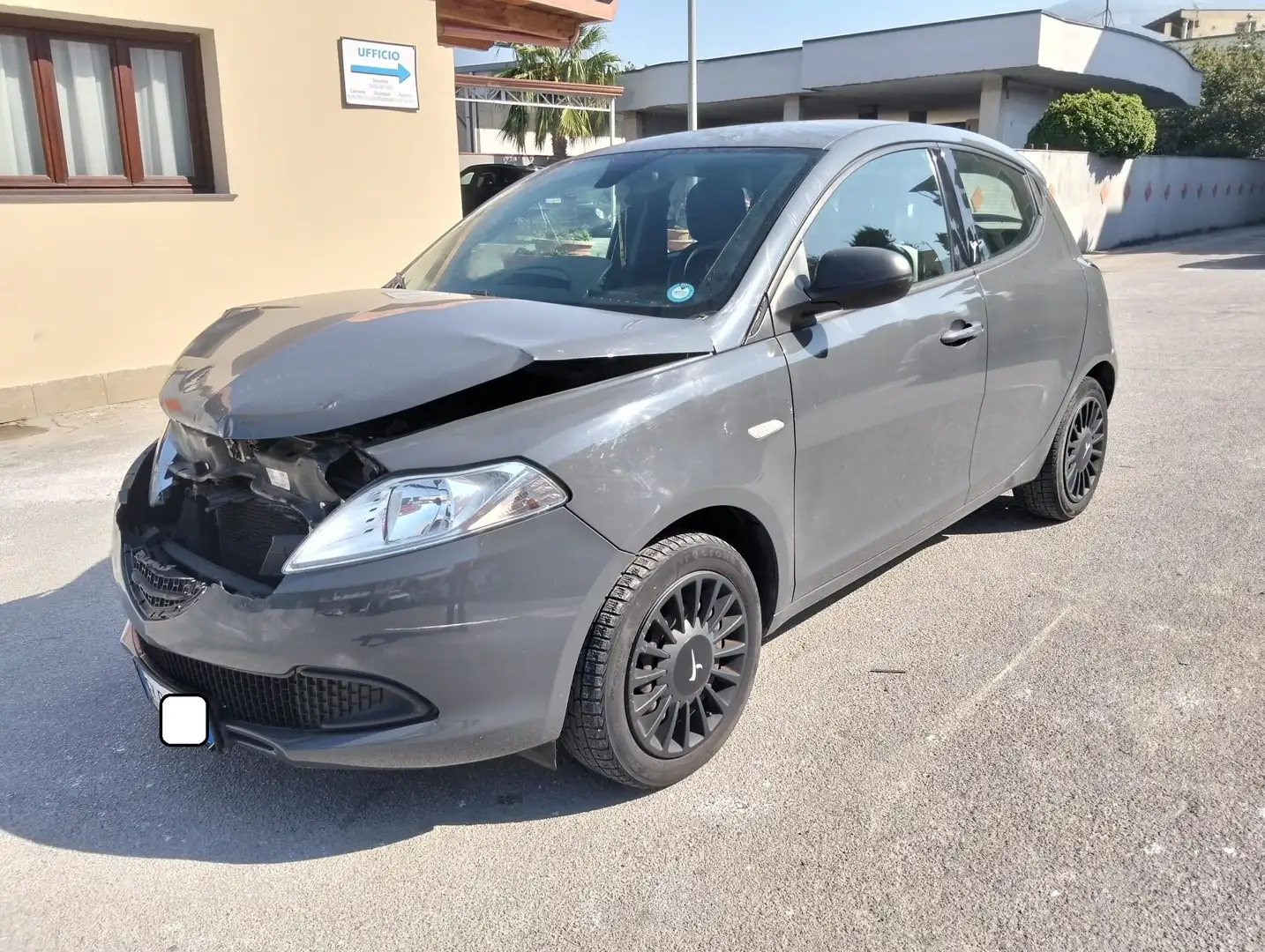 Lancia Ypsilon Ypsilon 1.2 8v Elefantino 69cv SINISTRATA Grigio - 1