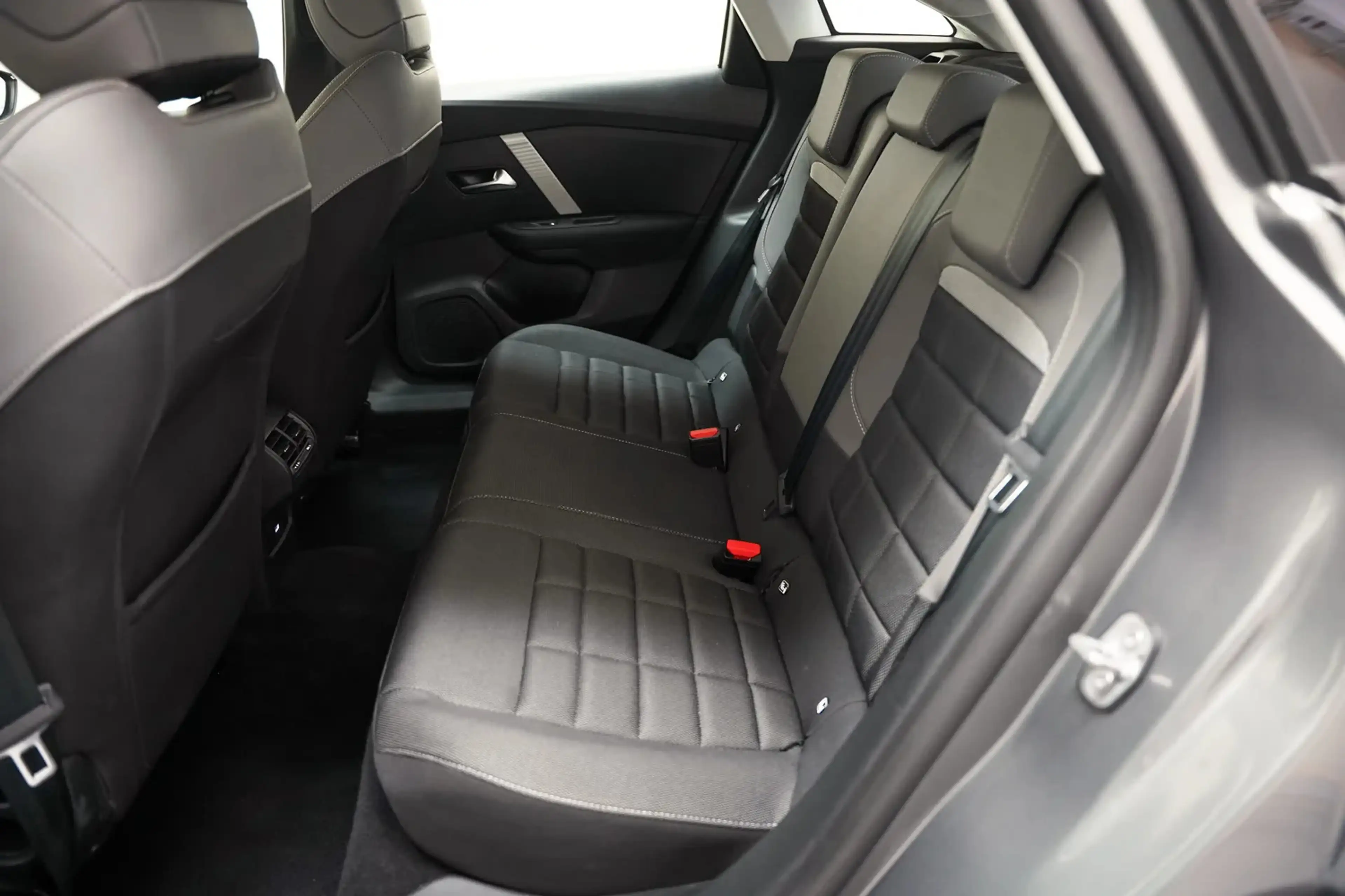 Citroen E-C4 Electric You 50kWh [ LED Navi Camera Climate ] — photo 10