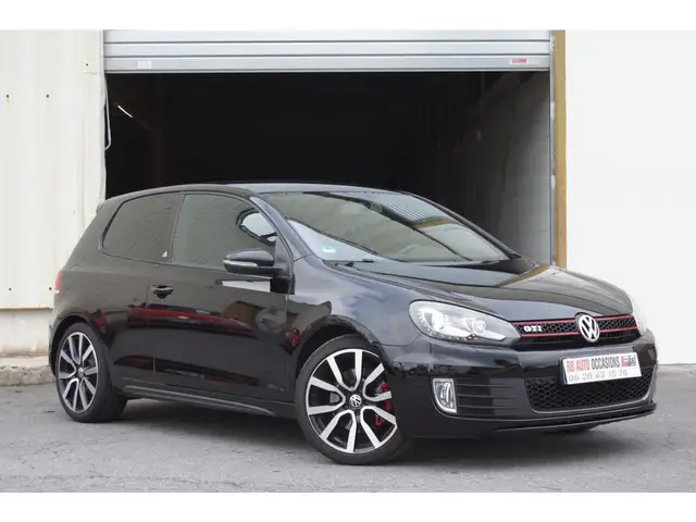 Volkswagen Golf GOLF VI GTI 211cv série limitée ADIDAS 4410 exemplaires