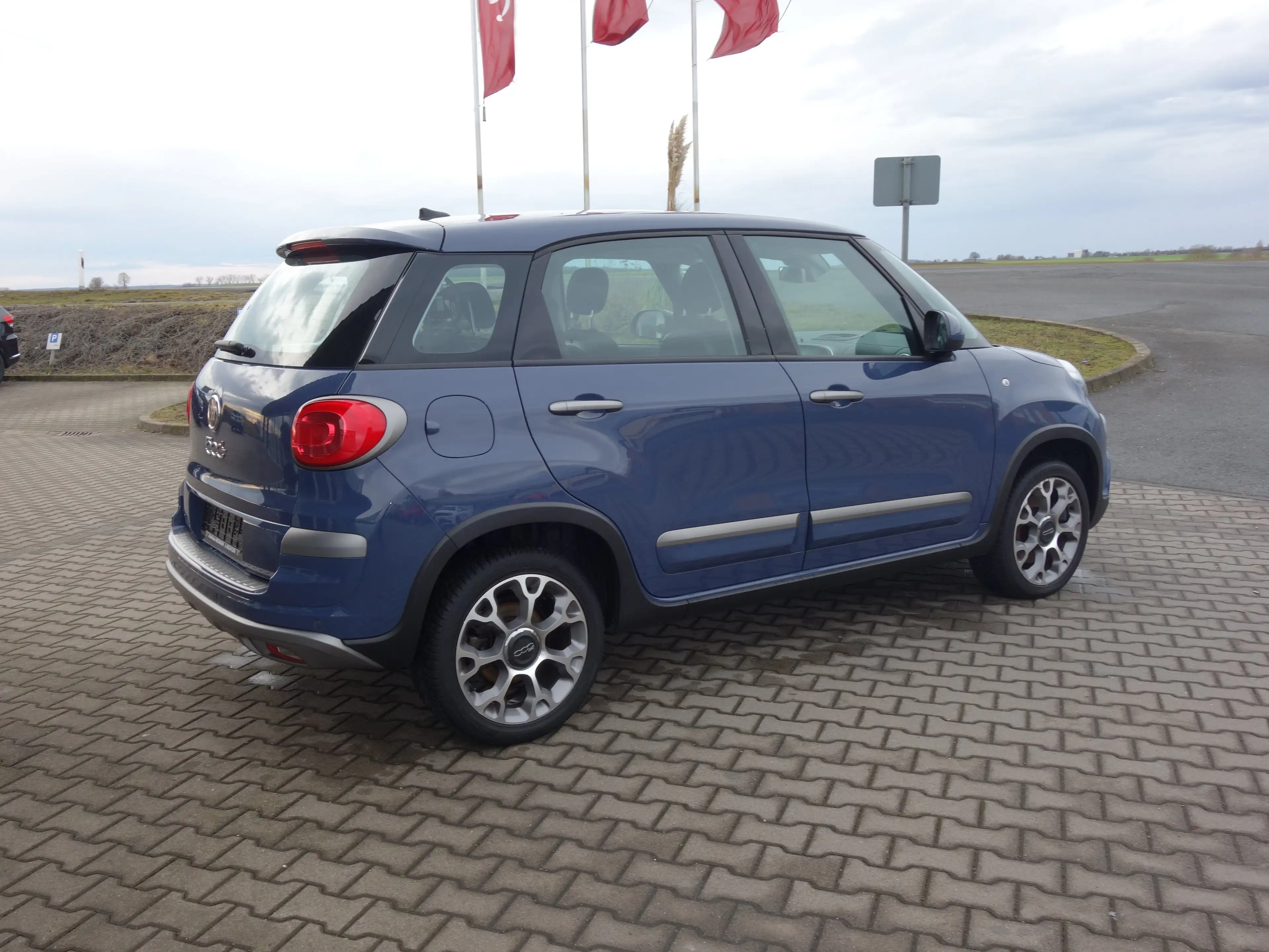 Fiat 500L Cross *Skydome/Navi/7 Zoll/DAB* — photo 3