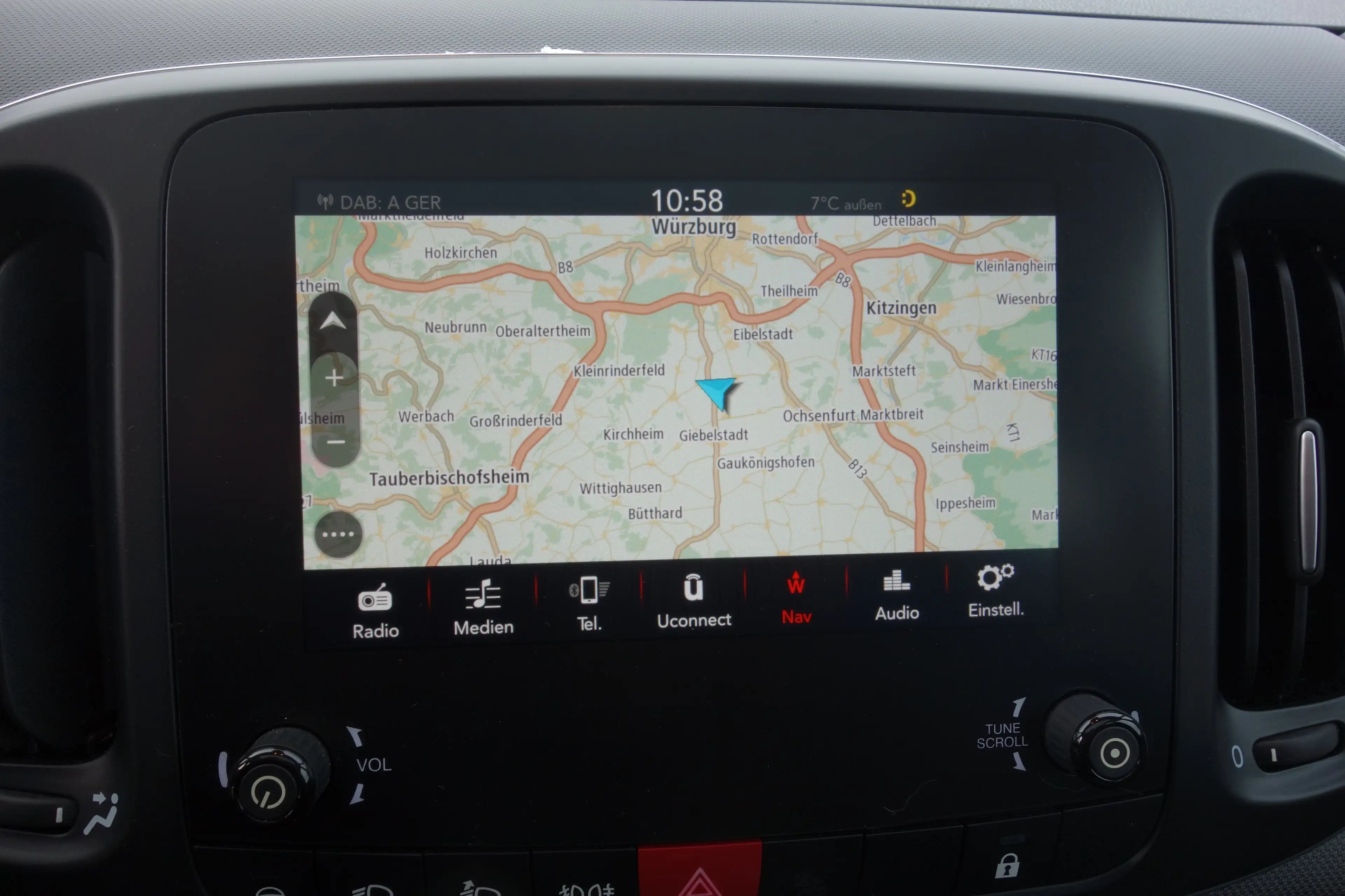 Fiat 500L Cross *Skydome/Navi/7 Zoll/DAB* — photo 11