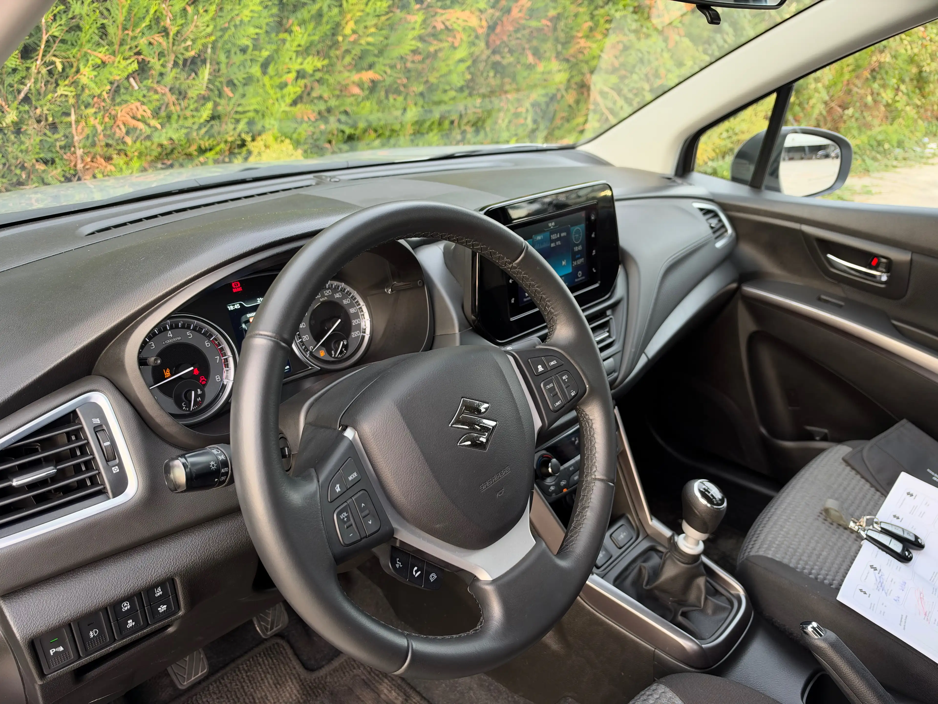 Suzuki S-Cross S-Cross 1.4 Turbo Boosterjet 48V Hybrid — photo 12