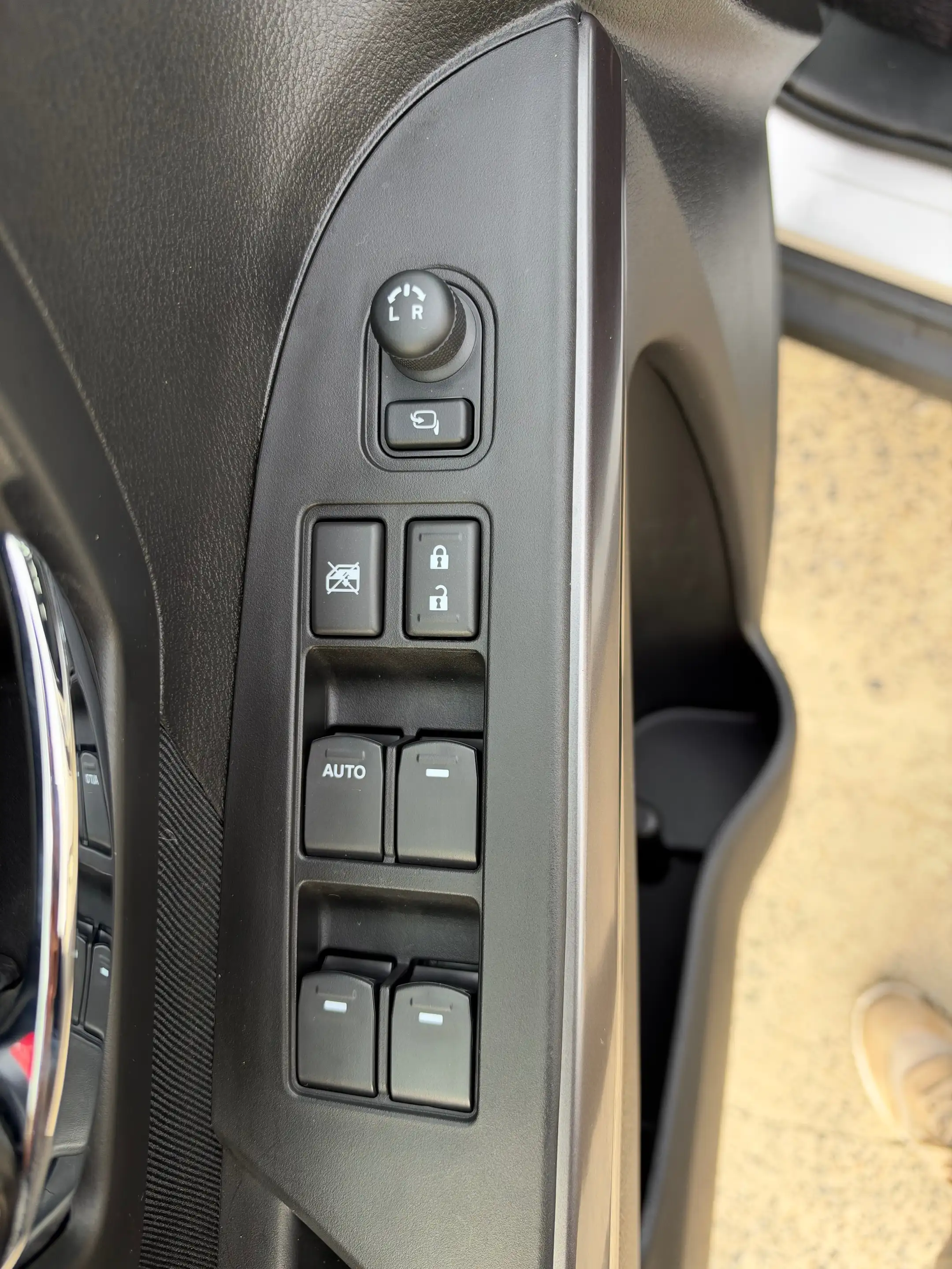 Suzuki S-Cross S-Cross 1.4 Turbo Boosterjet 48V Hybrid — photo 13