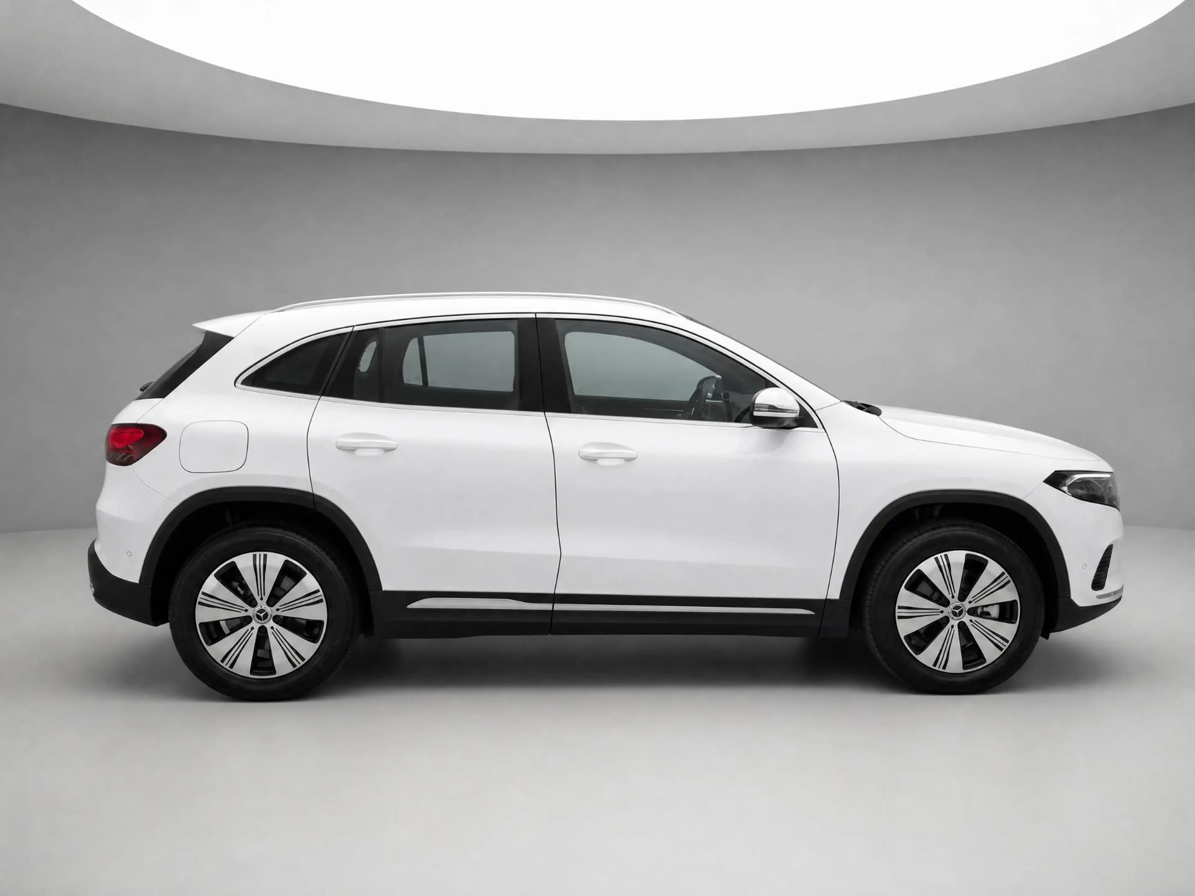 Mercedes-Benz EQA 250 250+ Business Solution 71 kWh | Panoramadak — photo 4