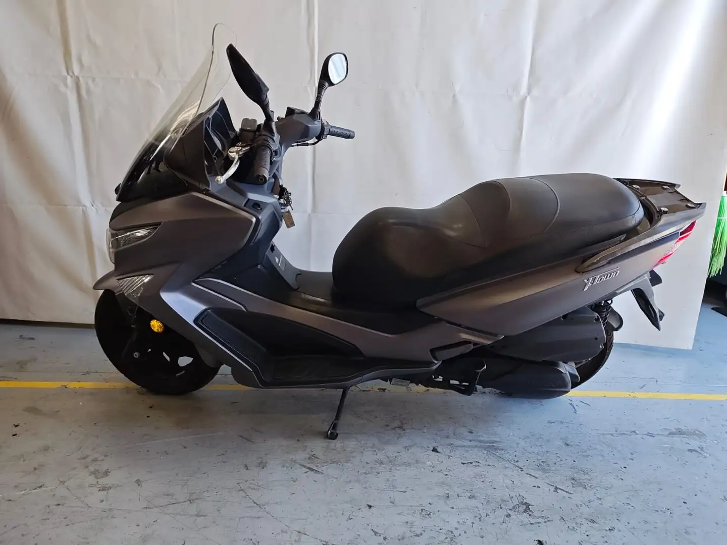 Kymco X-Town 300 Grigio - 1