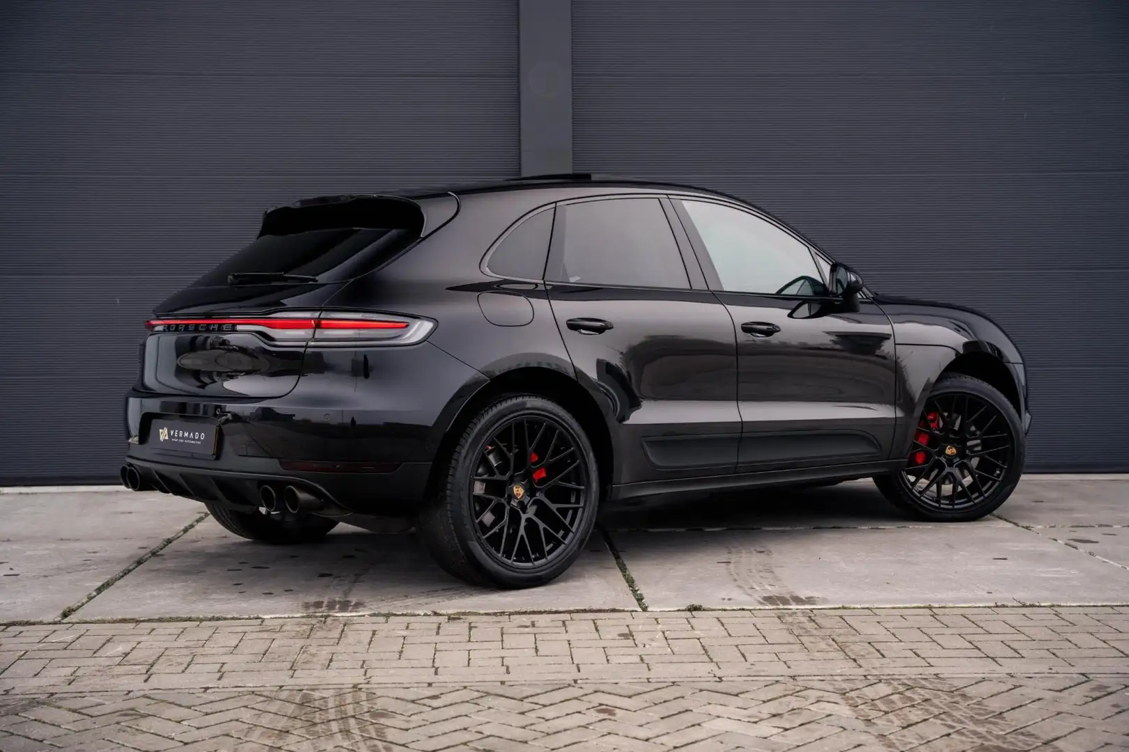 Porsche Macan 3.0 S, Matrix, 21 inch Breedset, Panorama Zwart - 2
