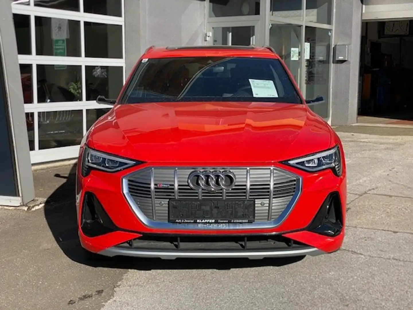 Audi e-tron Sportback  S-Line *Voll* Rot - 2