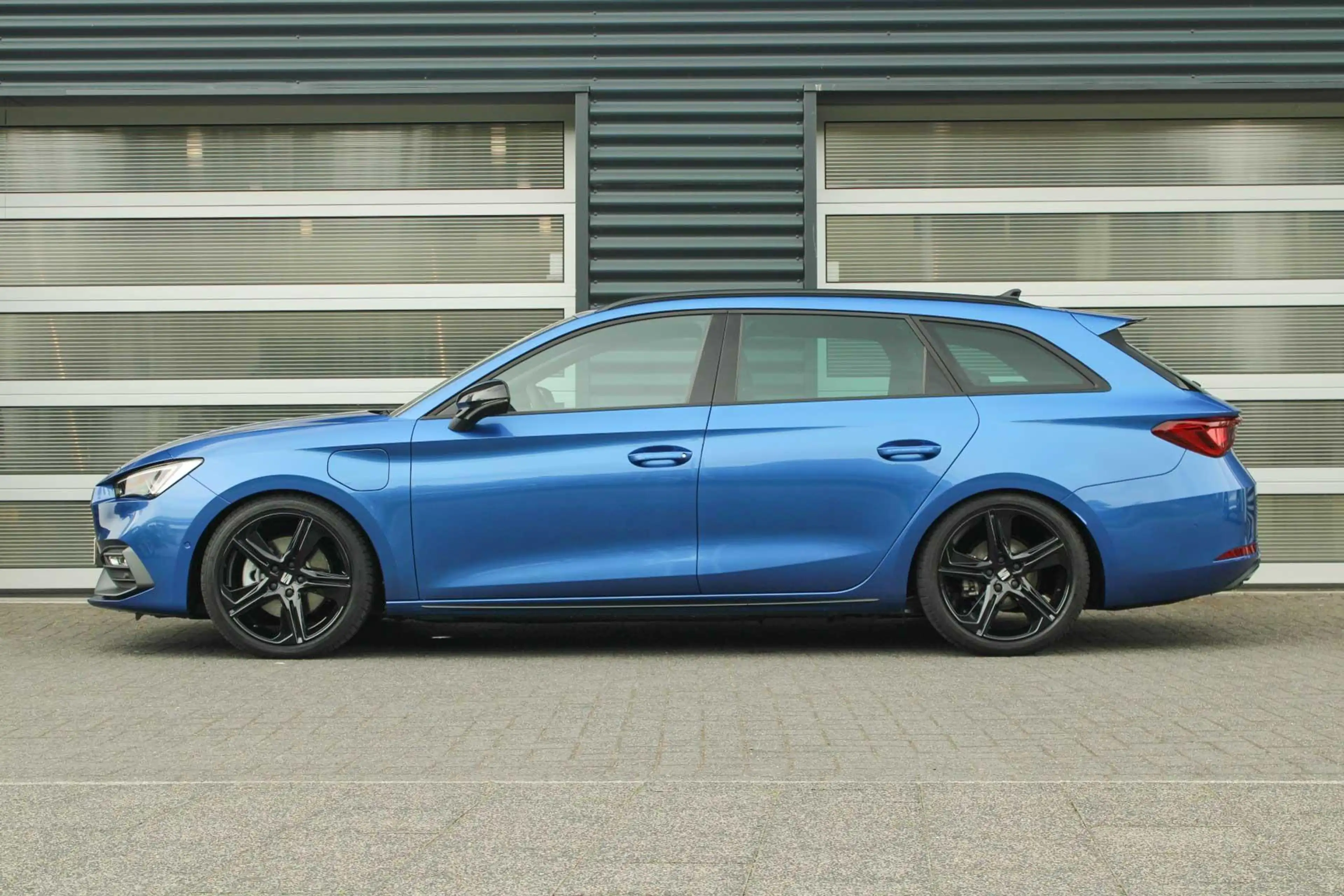 SEAT Leon e-Hybrid Sportstourer 1.5 TSI 204pk FR Business | Black Pac — photo 12